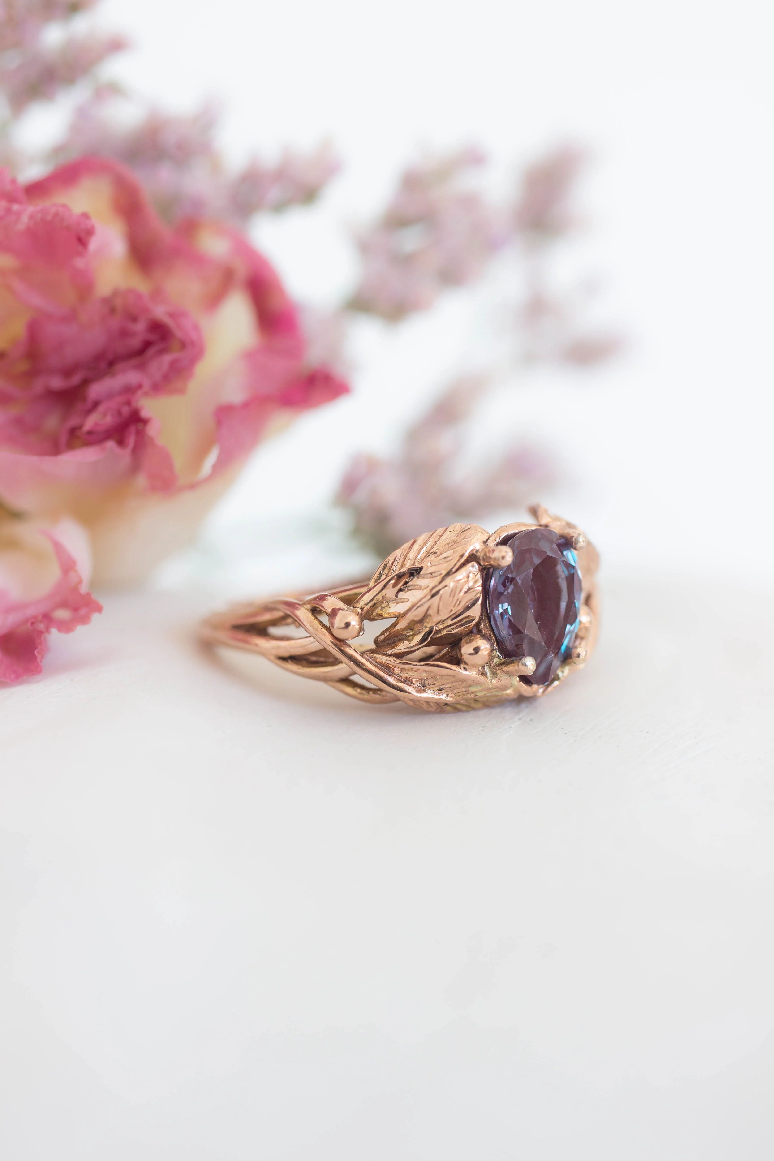 Pear cut Alexandrite engagement ring, leaves ring / Viola - Image 3