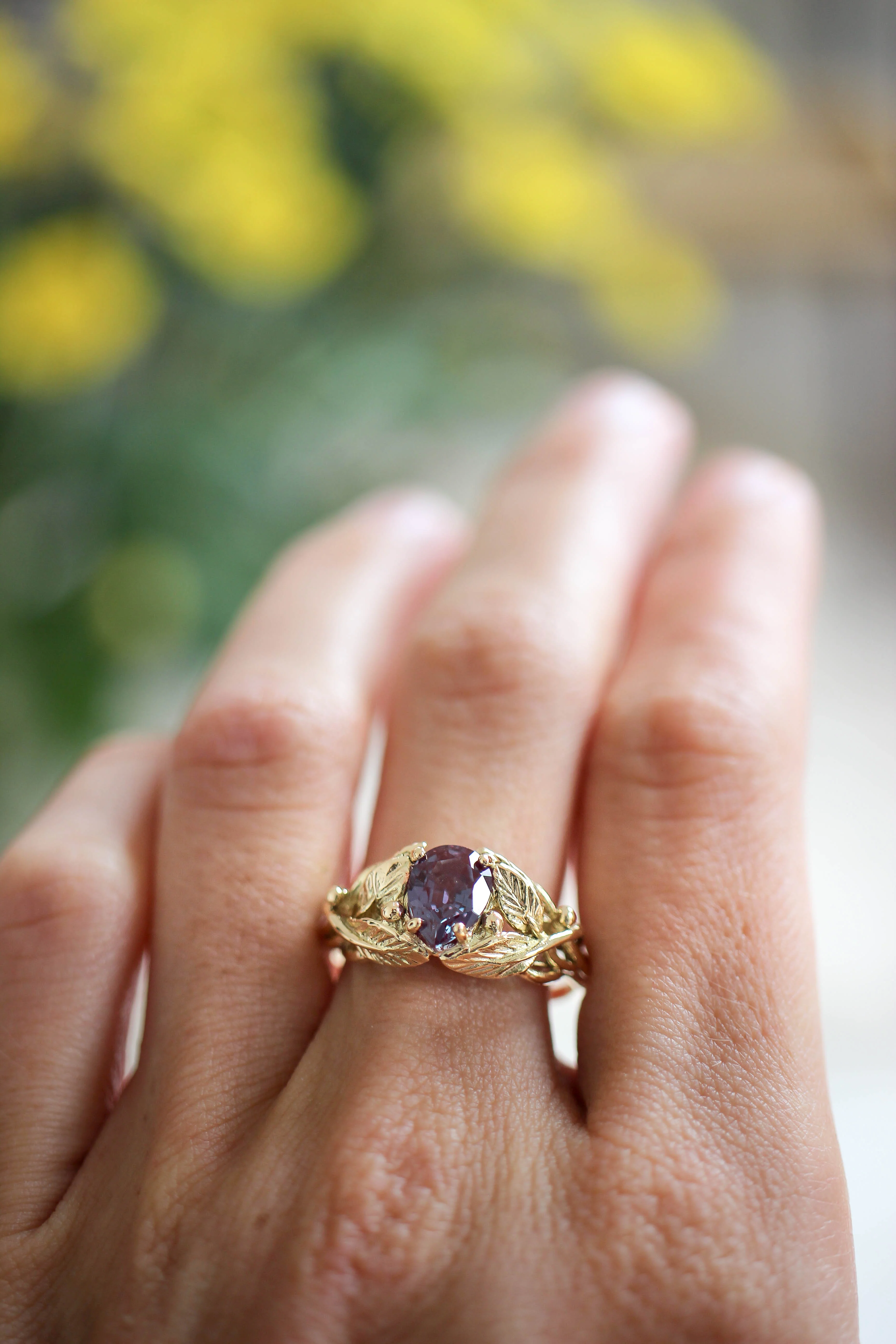Pear cut Alexandrite engagement ring, leaves ring / Viola - Image 6