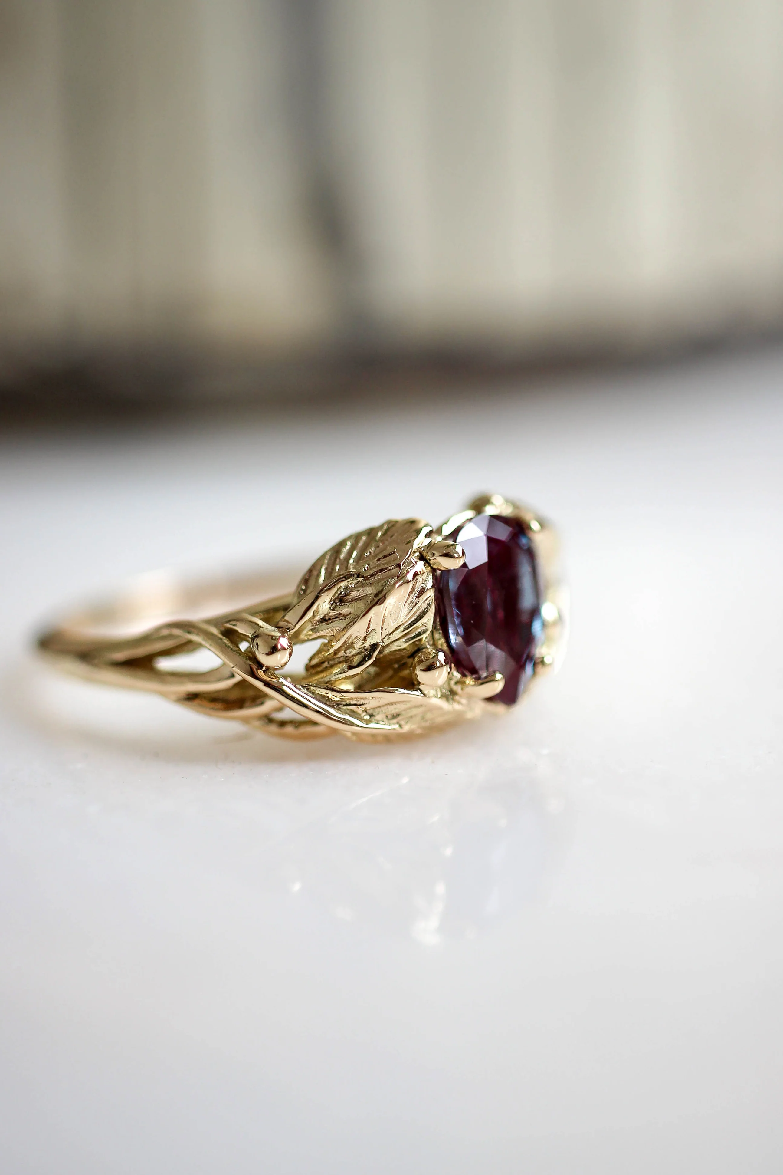 Pear cut Alexandrite engagement ring, leaves ring / Viola - Image 7