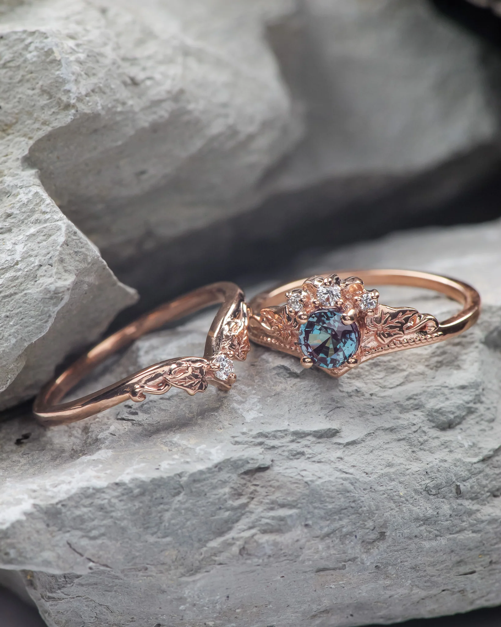 Bridal ring set with alexandrite and diamonds / Ariadne - Image 3