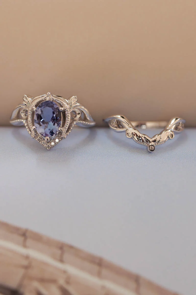 Bridal ring set with lavender tanzanite & diamonds / Lida oval - Image 4