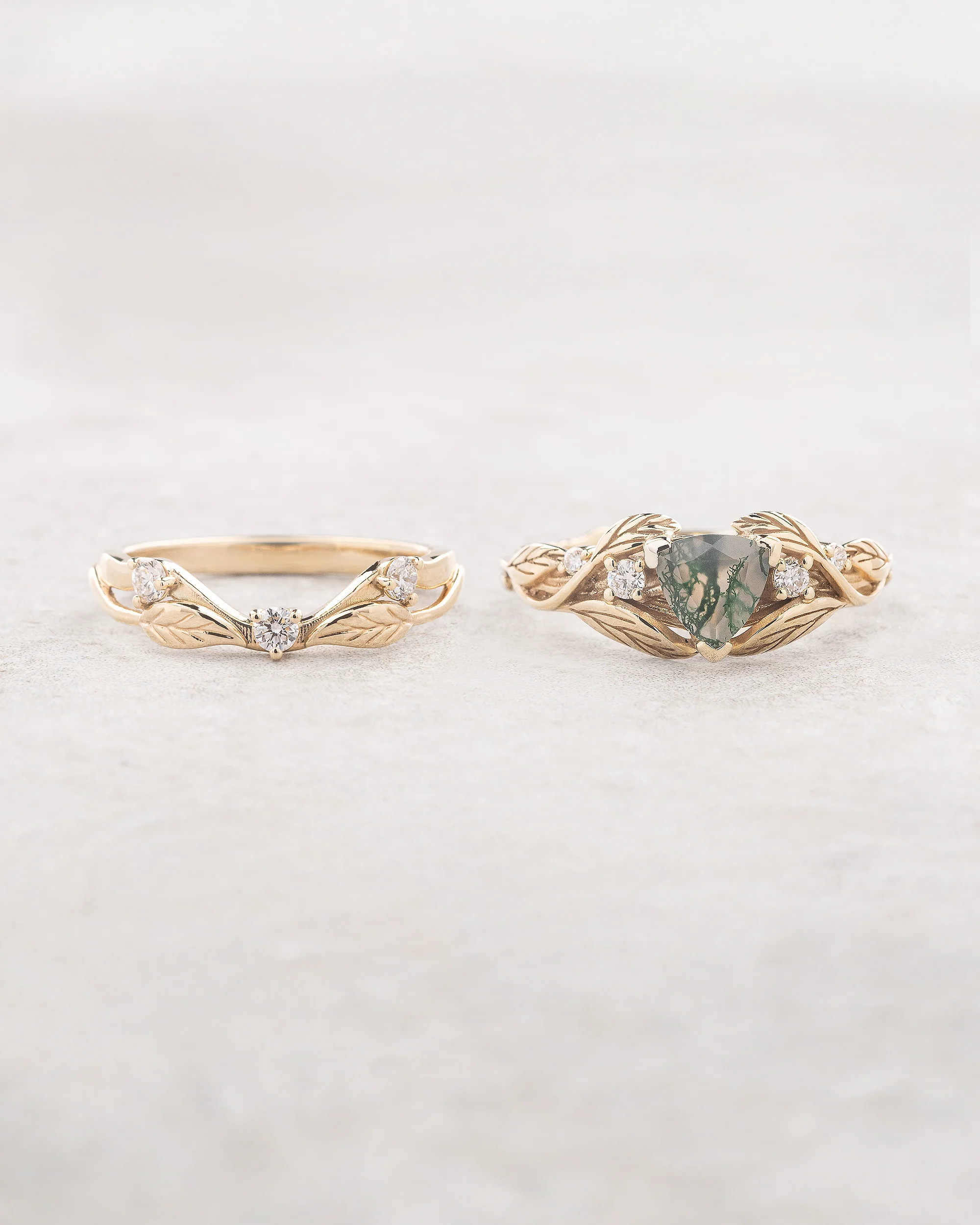 Curved wedding ring with three diamonds / matching band for Clematis - Image 3