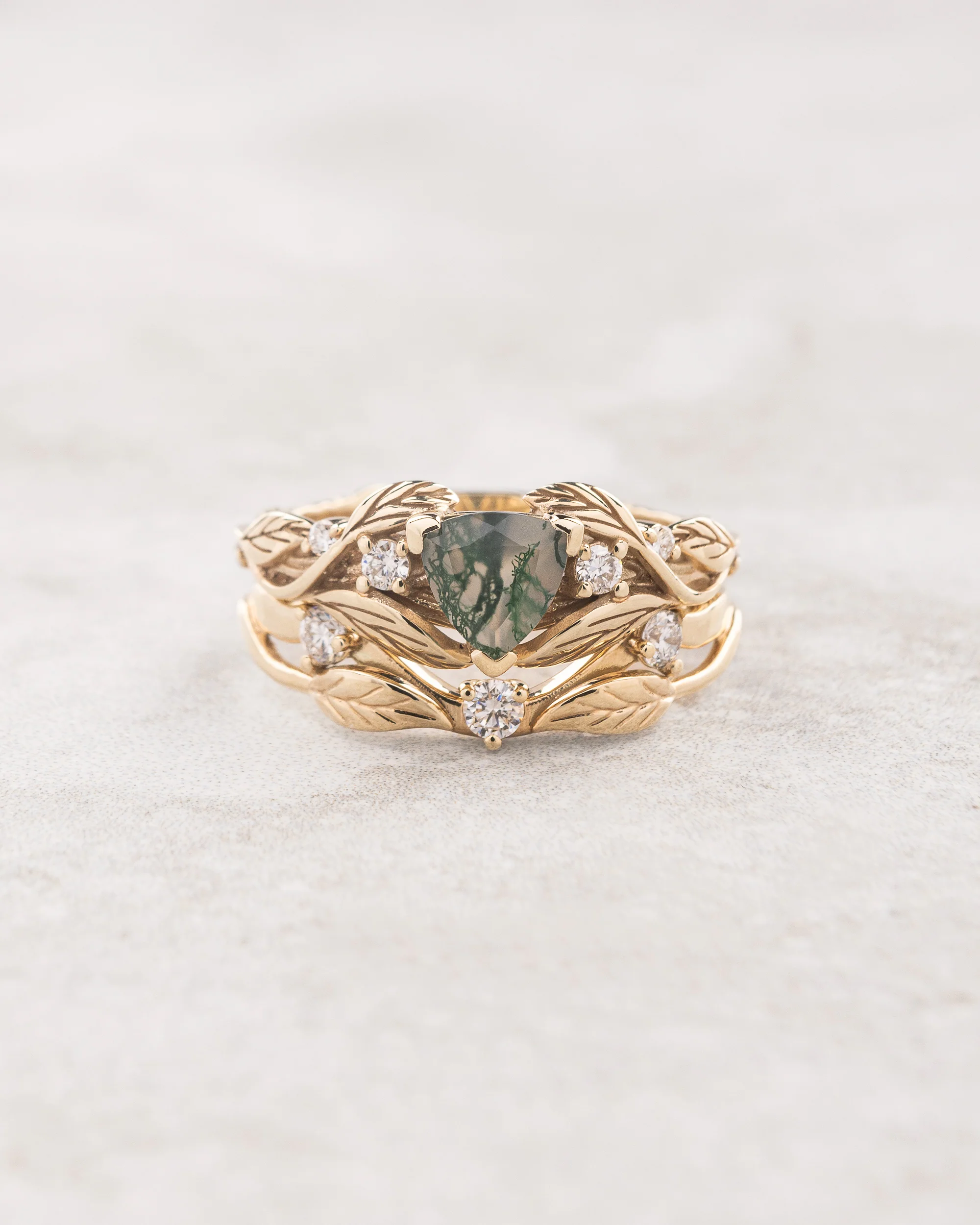 Curved wedding ring with three diamonds / matching band for Clematis - Image 4