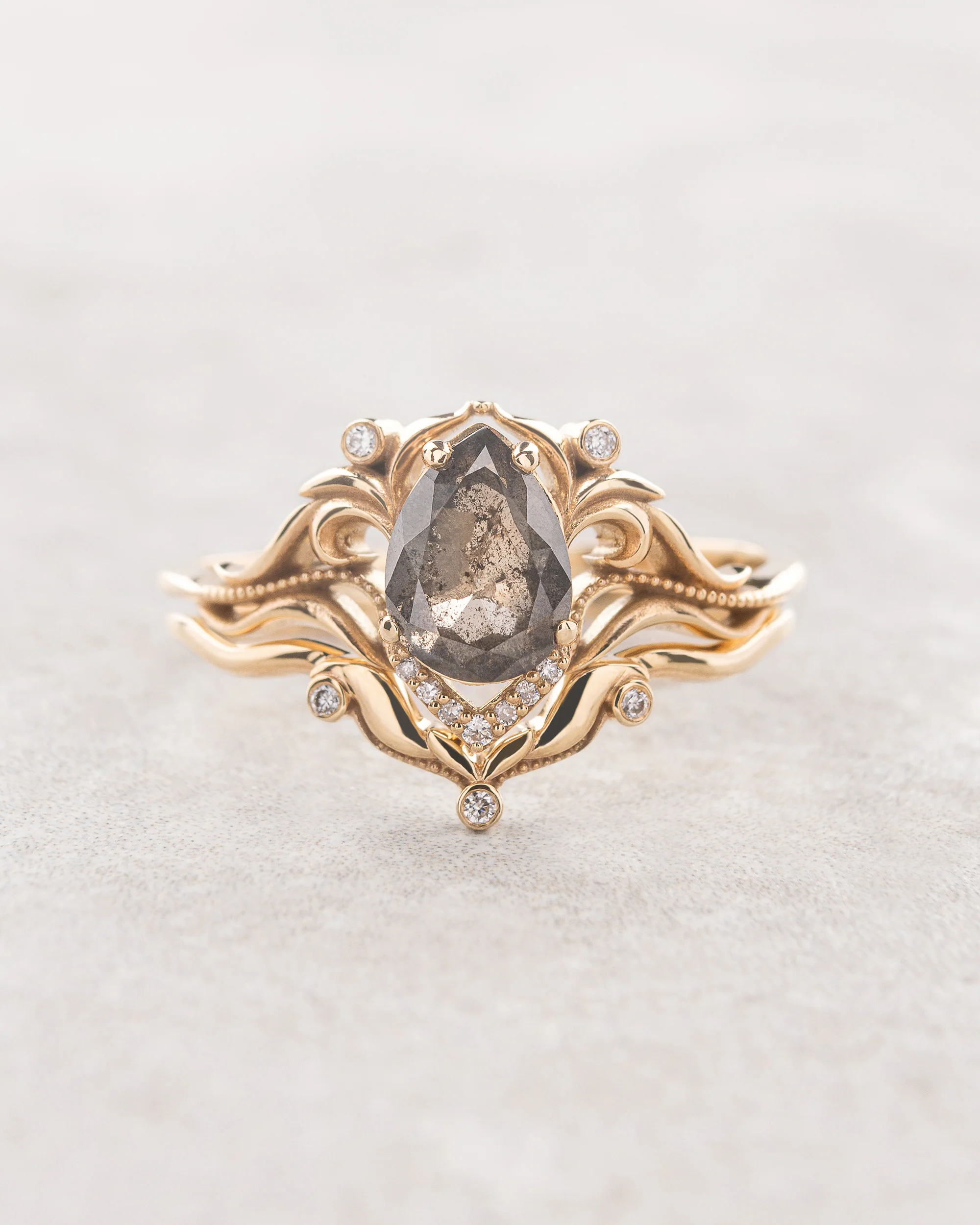 Curved wedding ring with diamonds, matching band for Lida - Image 5