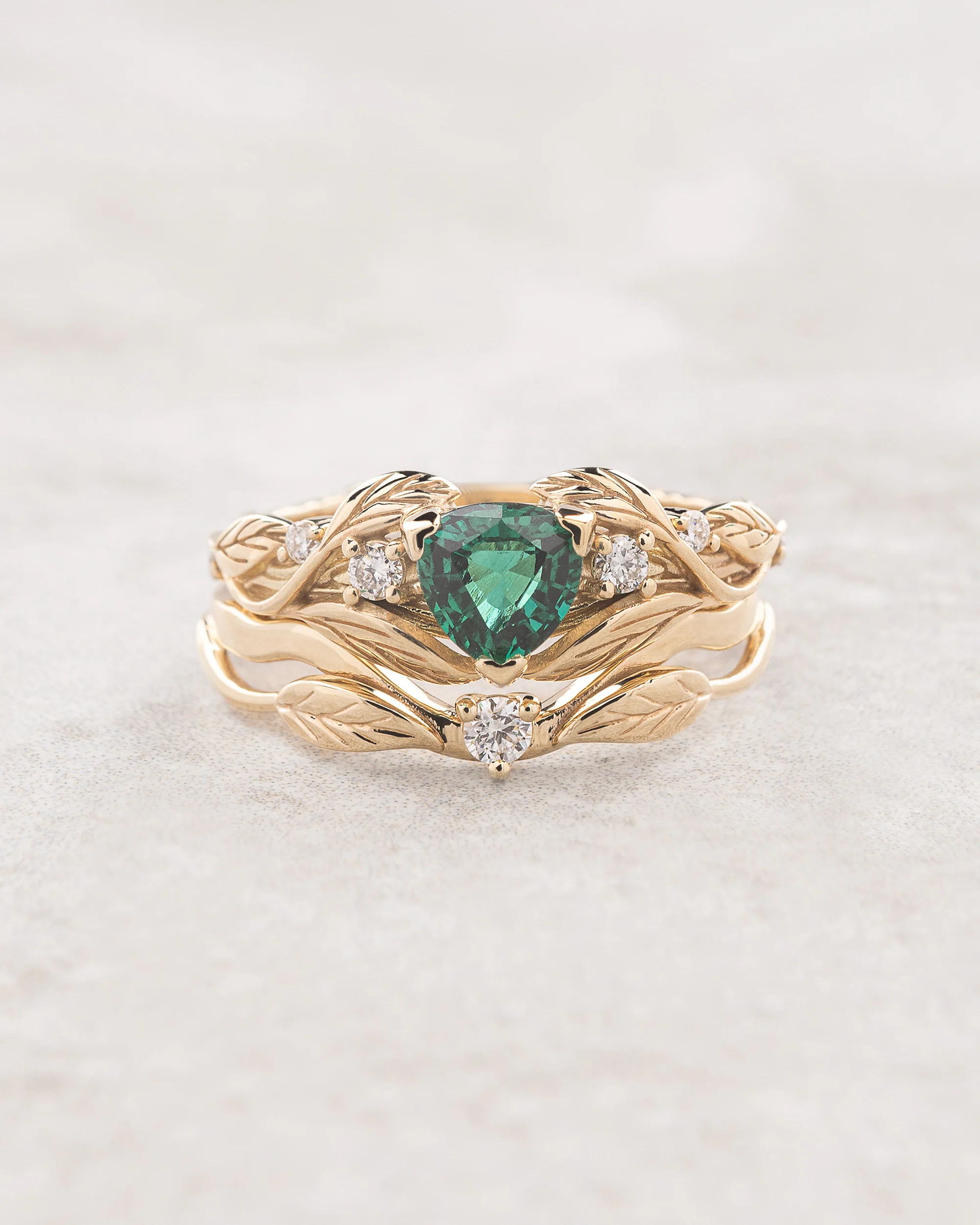 Emerald trillion cut engagement ring, gold leaves and diamonds ring / Clematis - Image 5