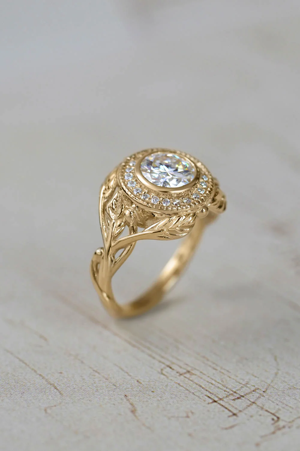 Lab grown diamond halo engagement ring, central diamond 6mm / Tilia - Image 4