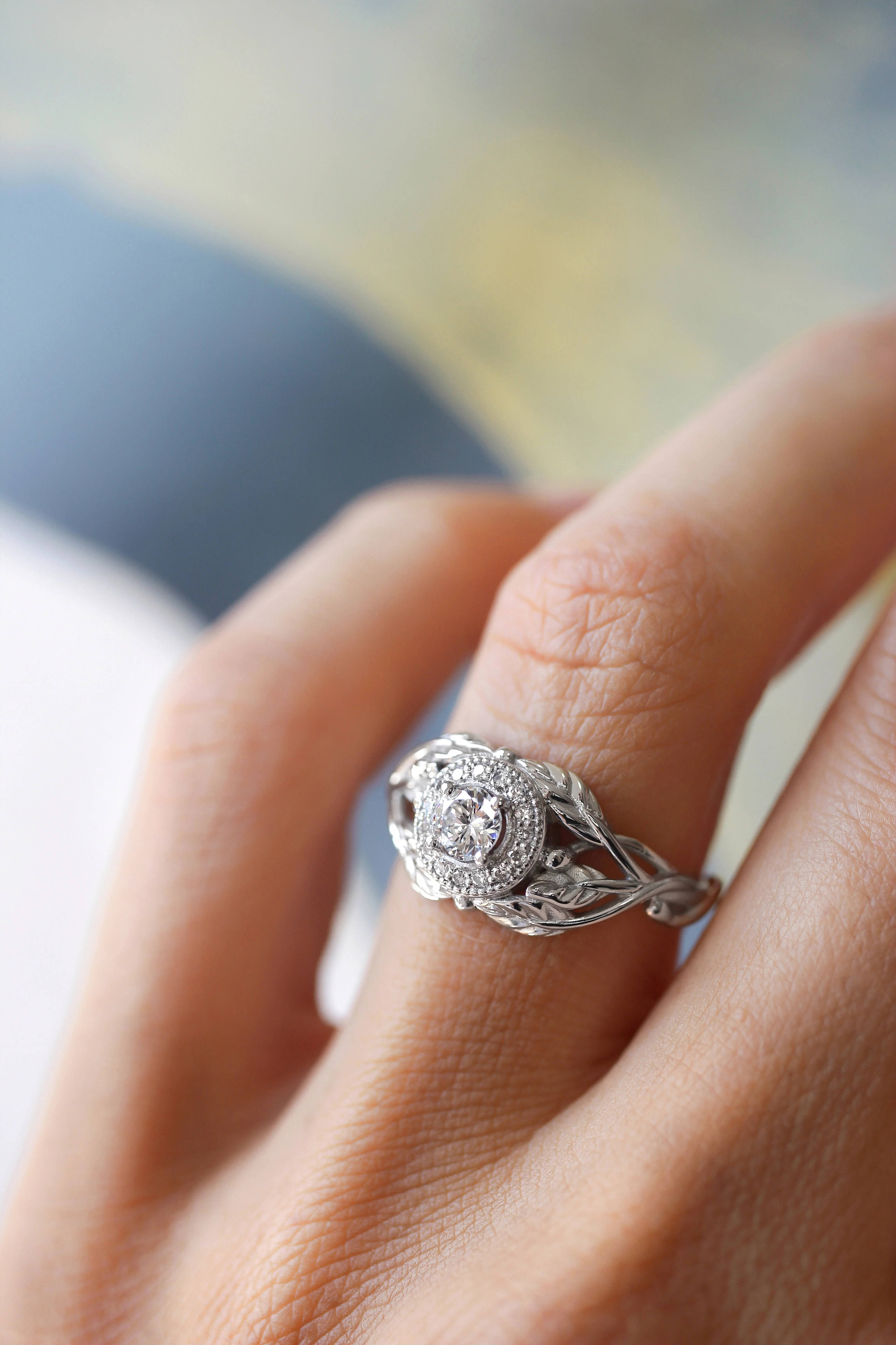 Leaf engagement ring with natural diamonds / Tilia halo - Image 10