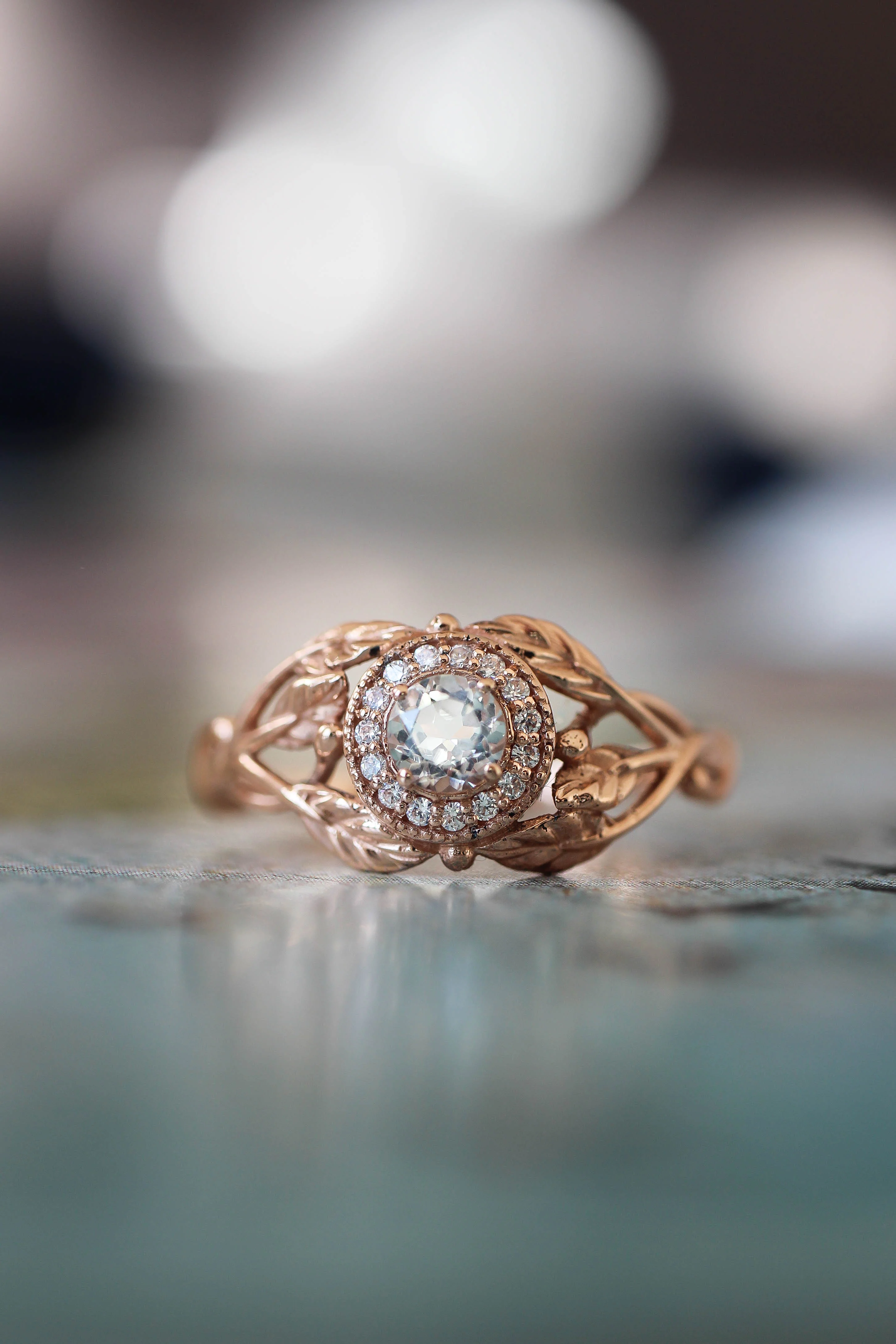 Leaf engagement ring with natural diamonds / Tilia halo - Image 13