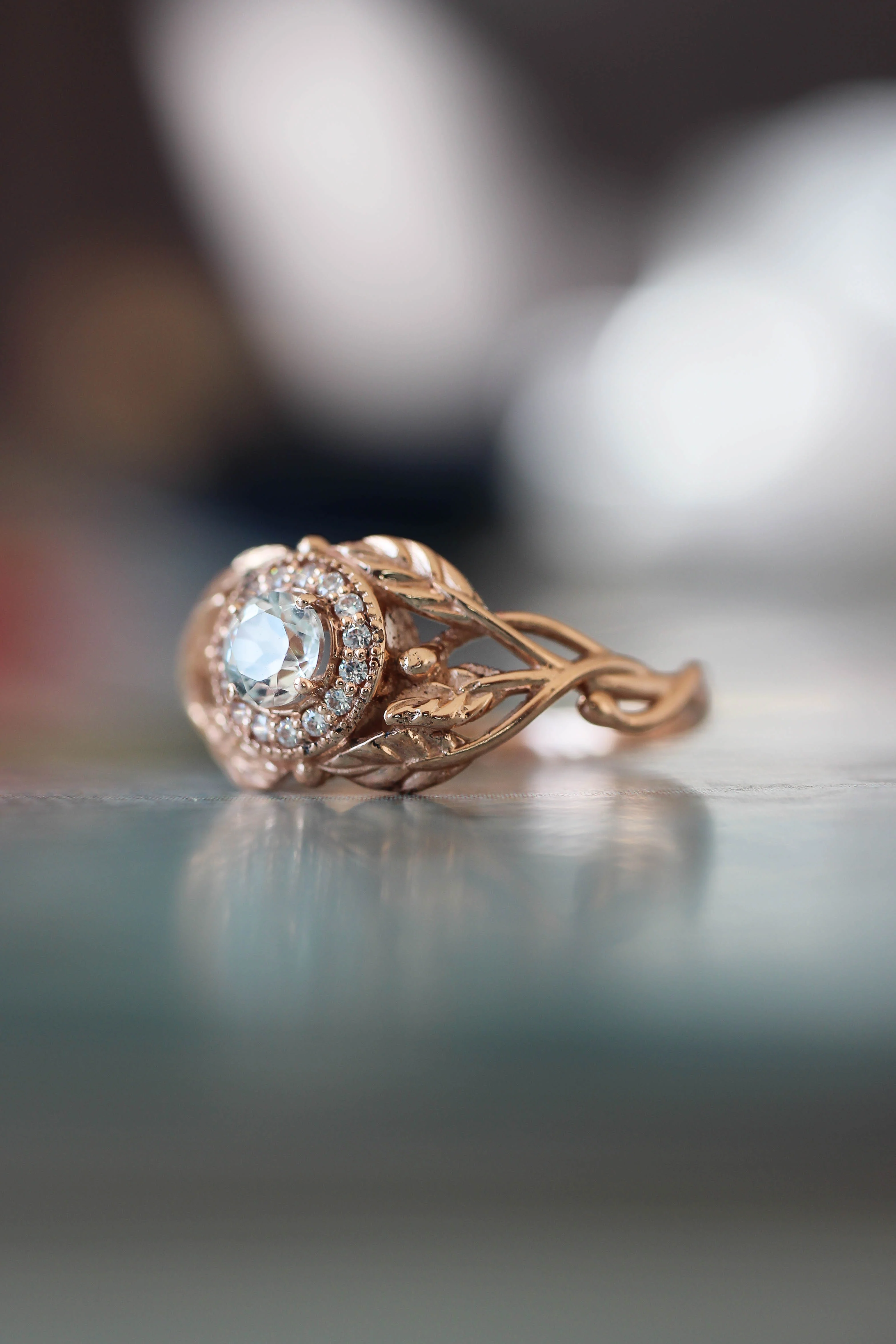 Leaf engagement ring with natural diamonds / Tilia halo - Image 14