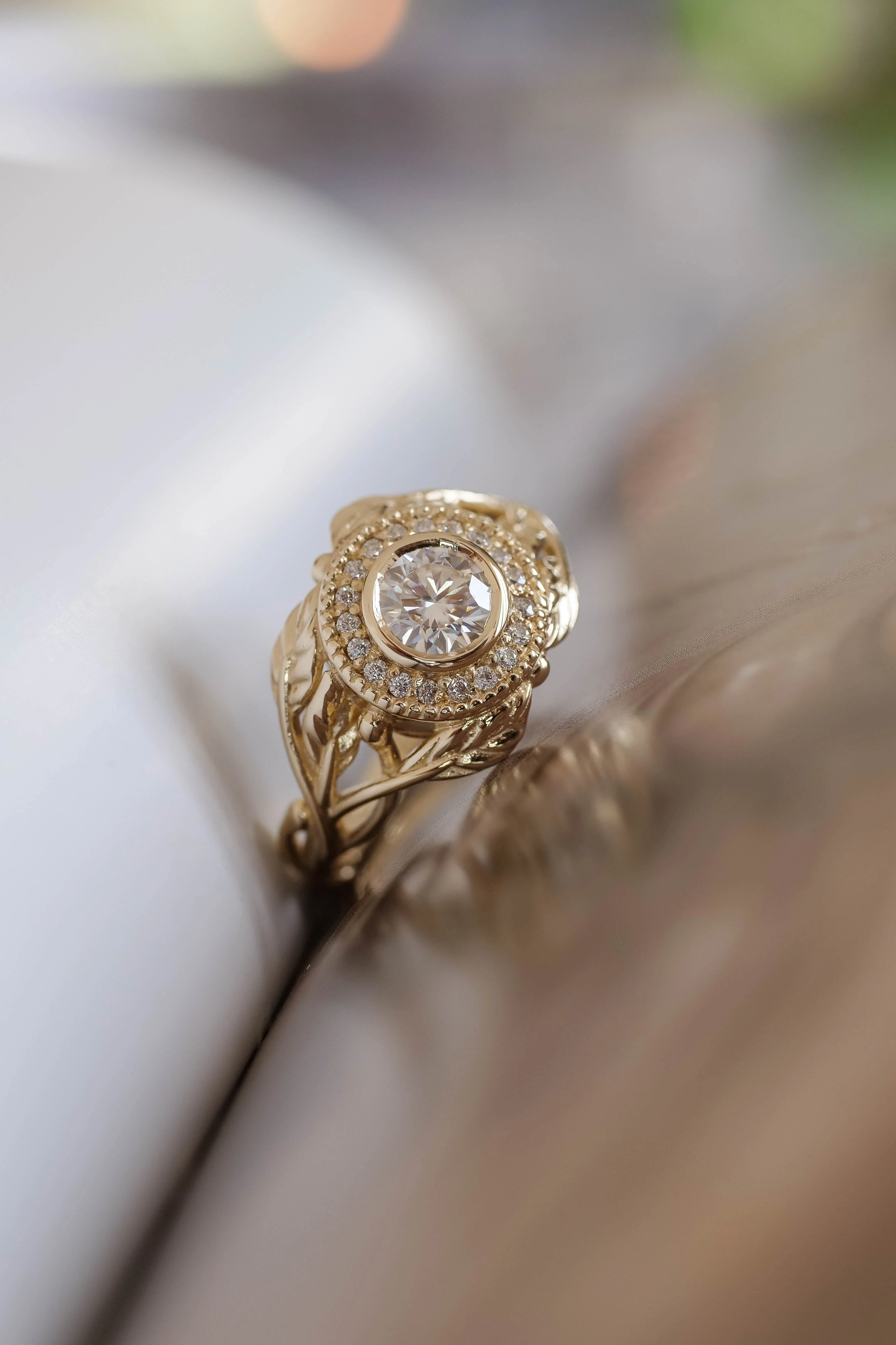 Leaf & halo engagement ring with lab grown diamond, 5mm / Tilia halo - Image 3