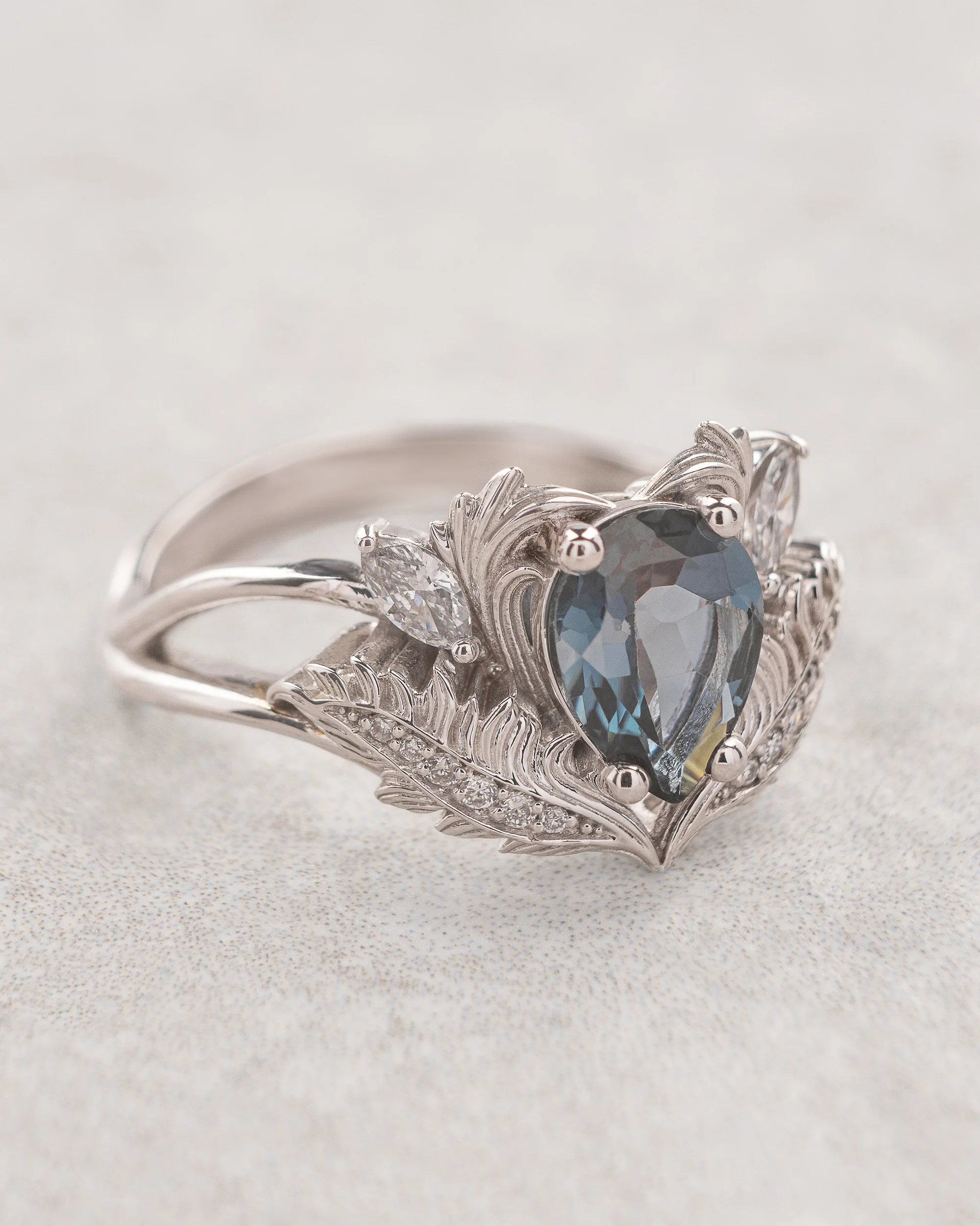 London blue topaz engagement ring in white gold / Adonis - Image 3
