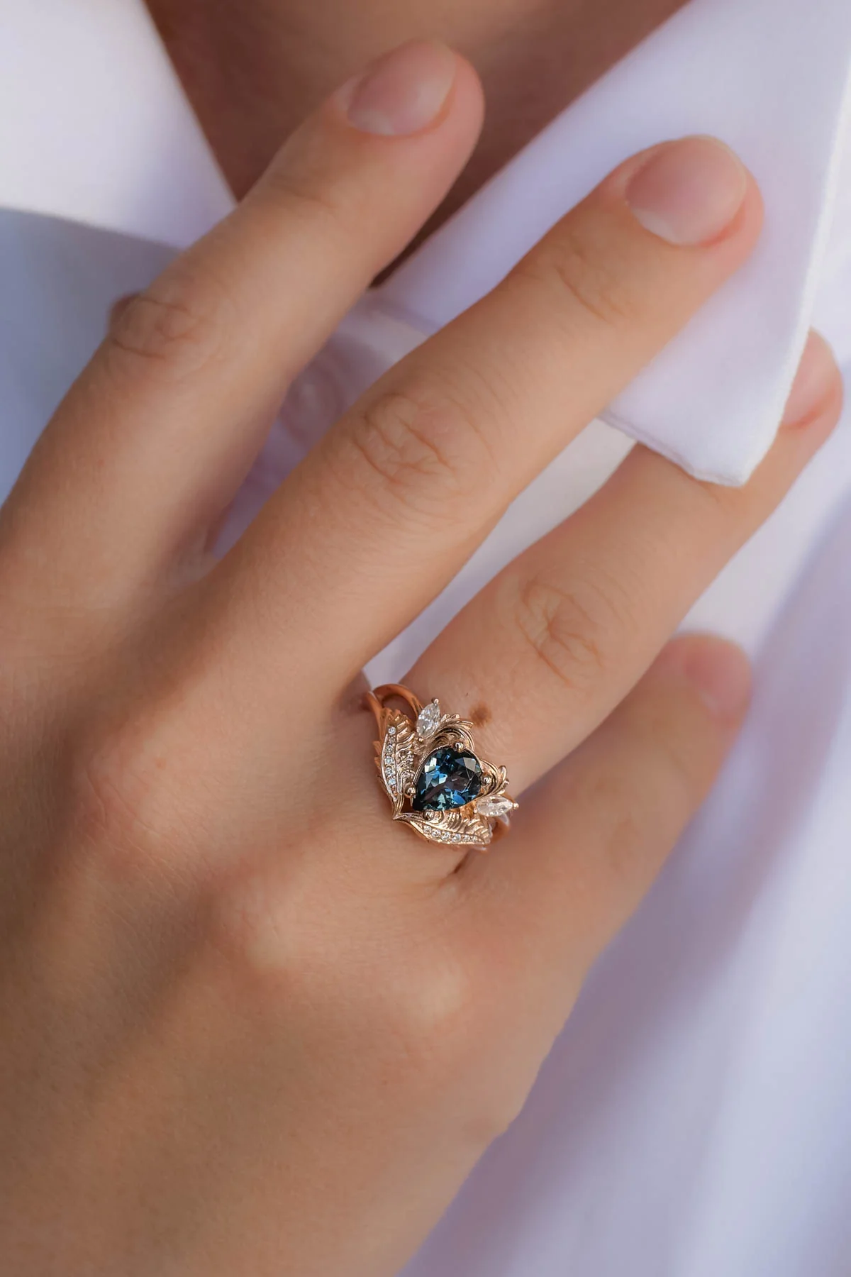London blue topaz engagement ring in white gold / Adonis - Image 5