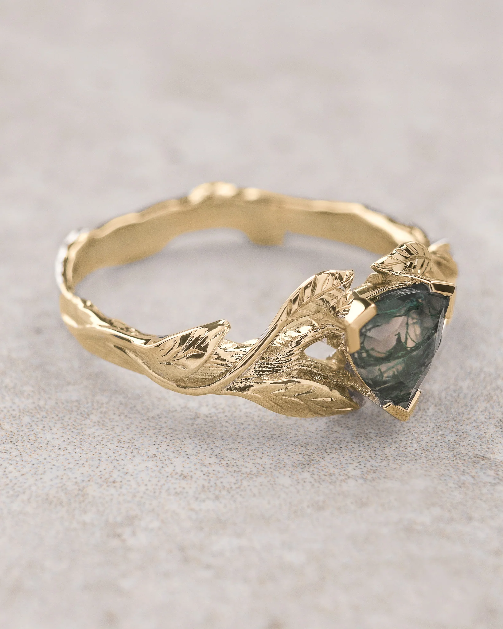 Moss agate engagement ring, trillion cut ring / Clematis - Image 3
