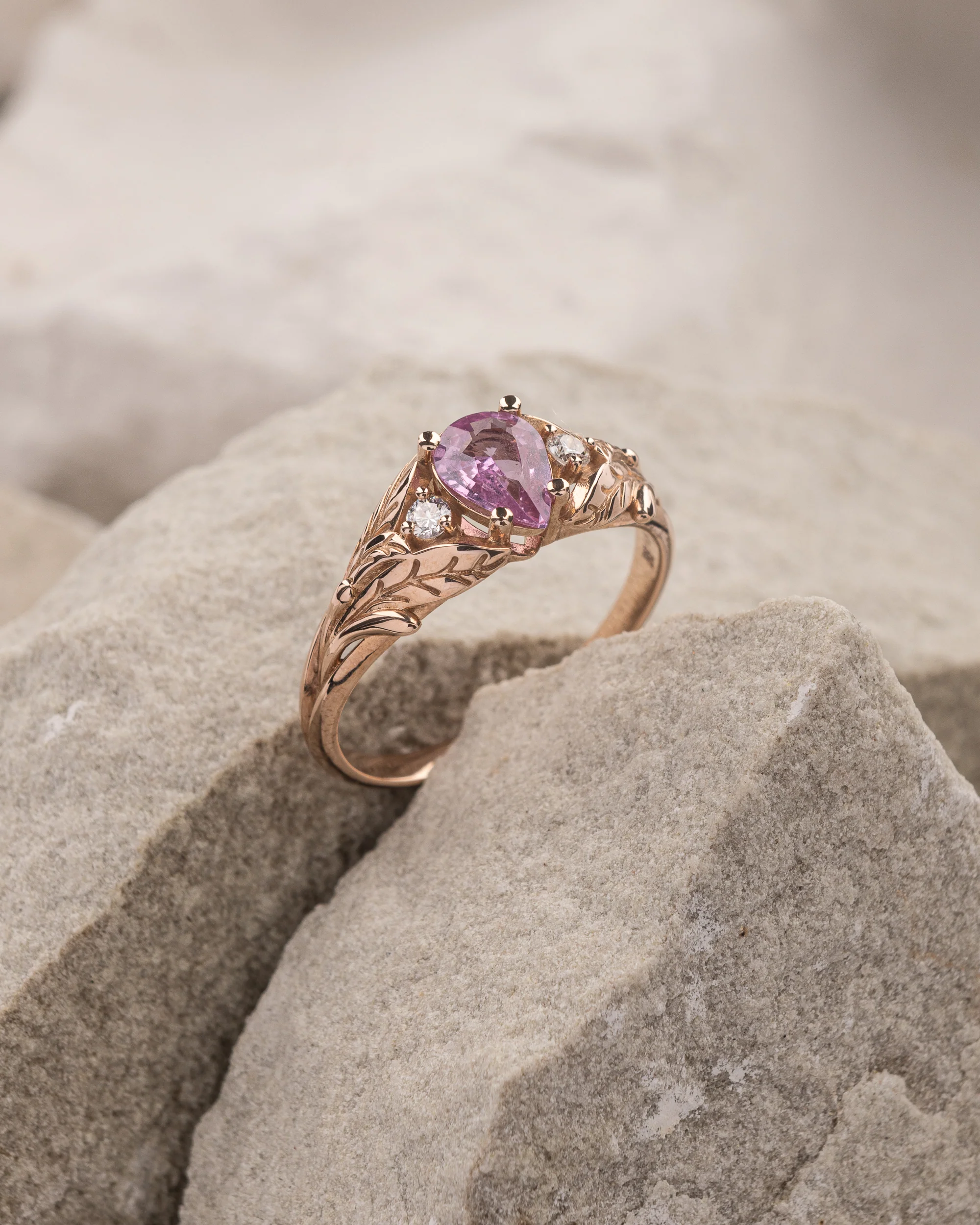 Natural pink sapphire engagement ring, with side diamonds / Wisteria - Image 5
