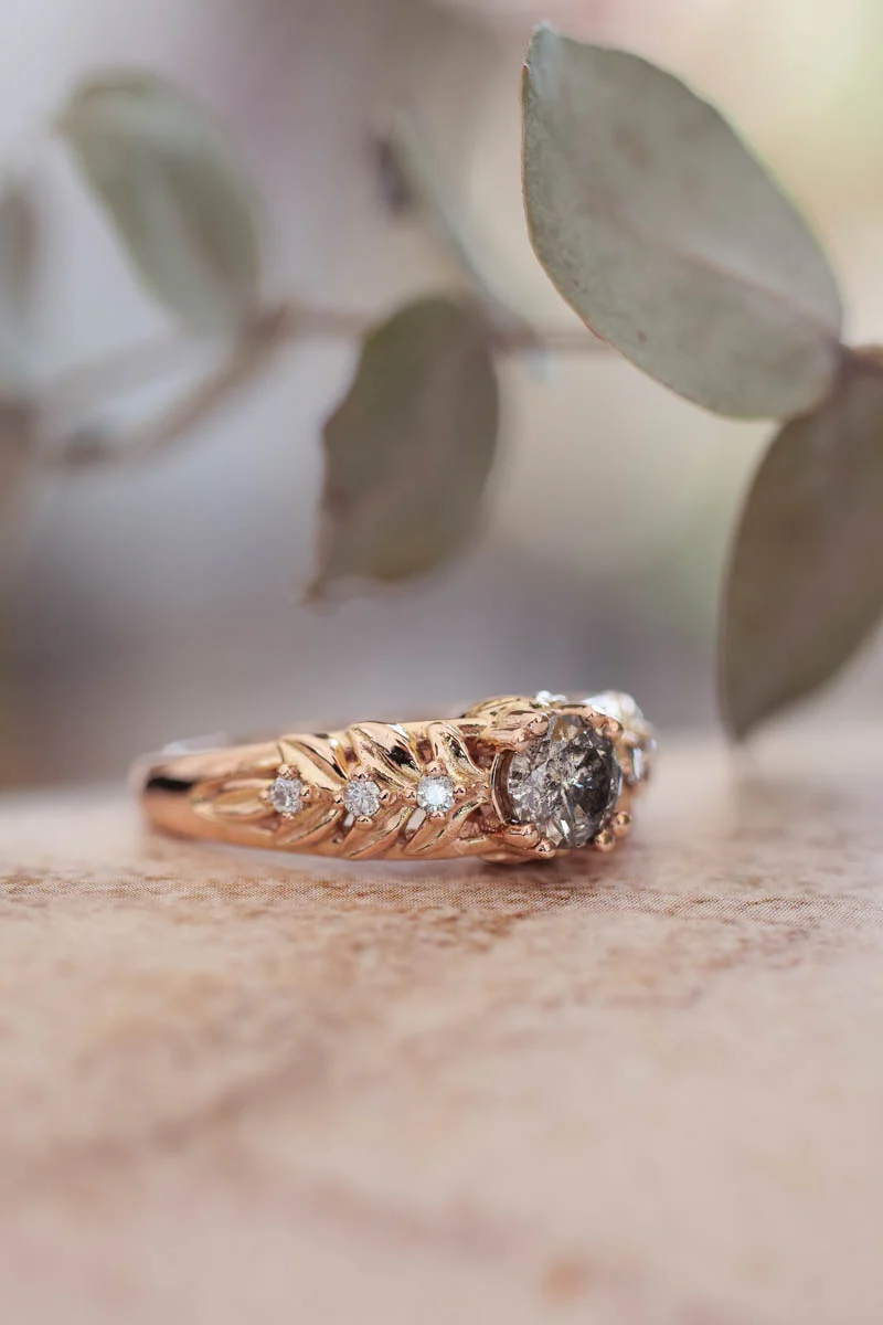 Nature inspired engagement ring with salt & pepper diamond / Silvestra - Image 4