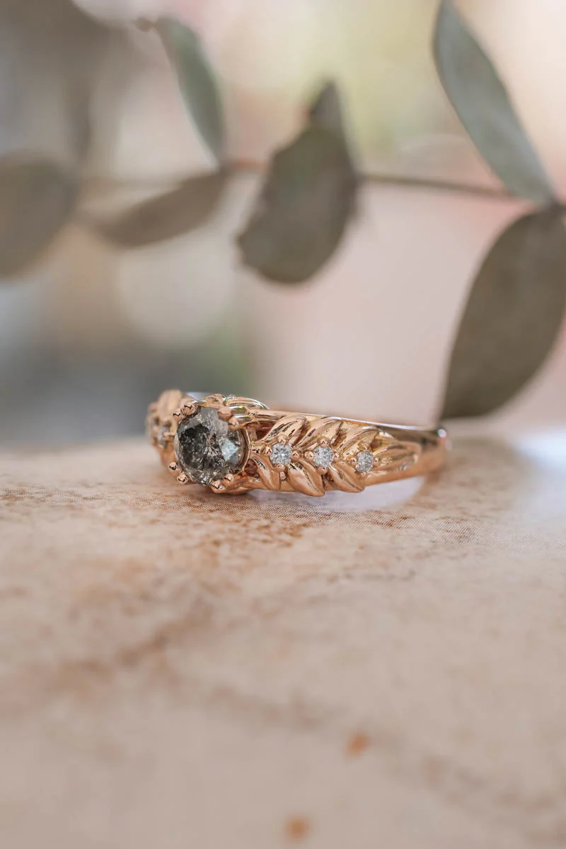 Nature inspired engagement ring with salt & pepper diamond / Silvestra - Image 5