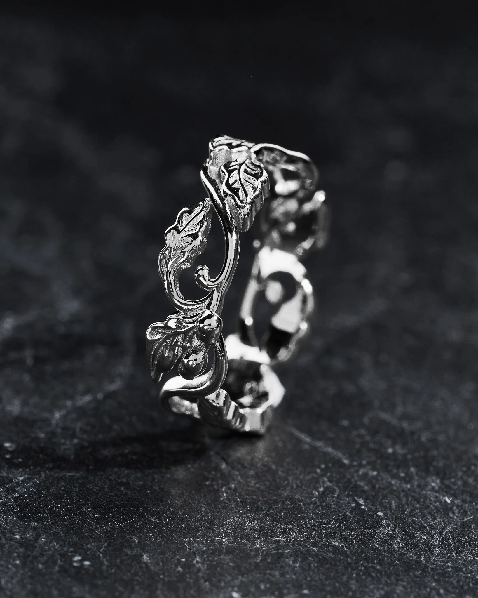 Oak leaves wedding band, option 2 - Image 5