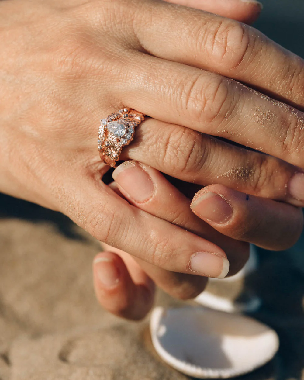 Oak tree leaves engagement ring with lab grown diamond crown / Royal Oak - Image 6