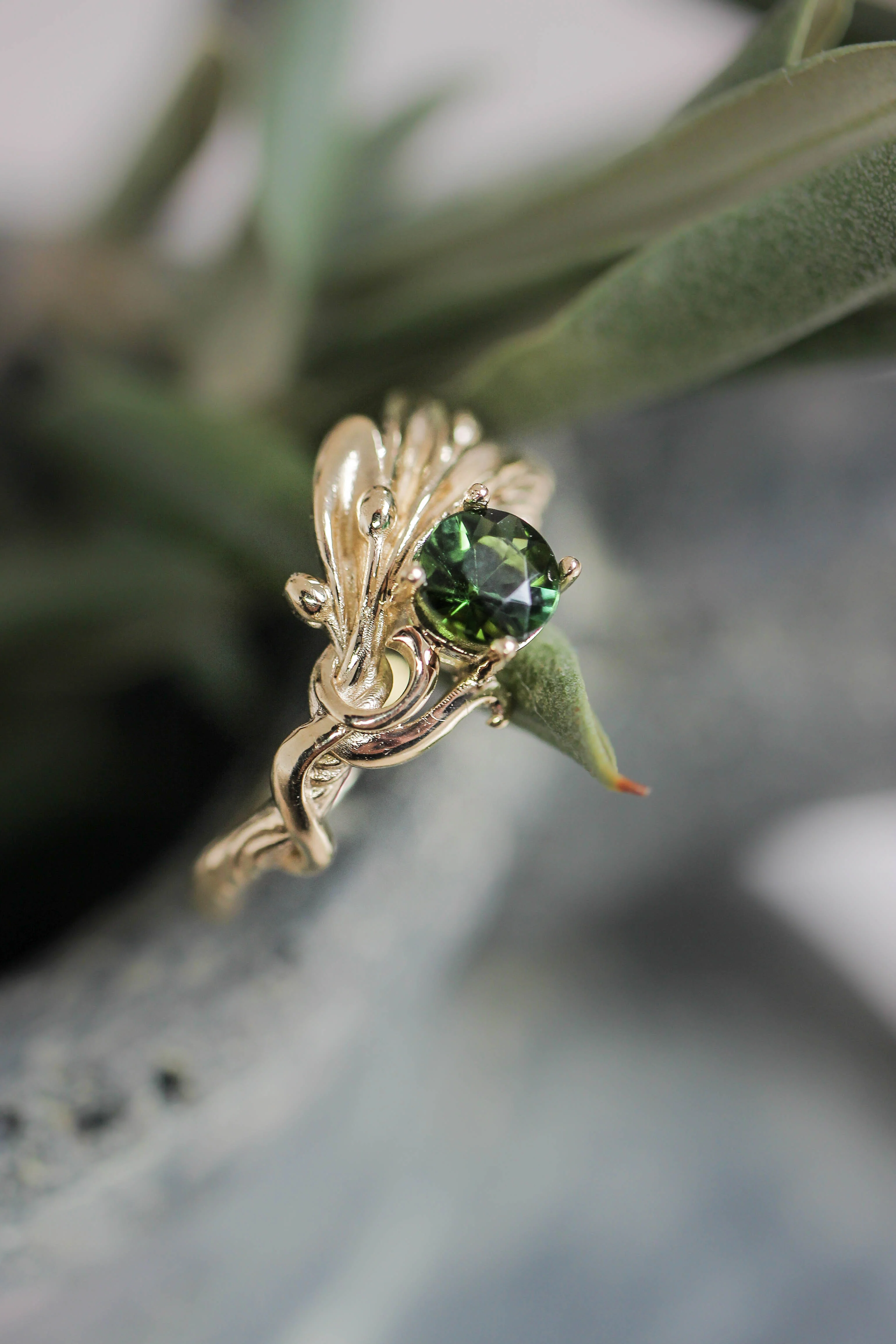 Olive branch ring with ribbon and green tourmaline / Olivia - Image 3