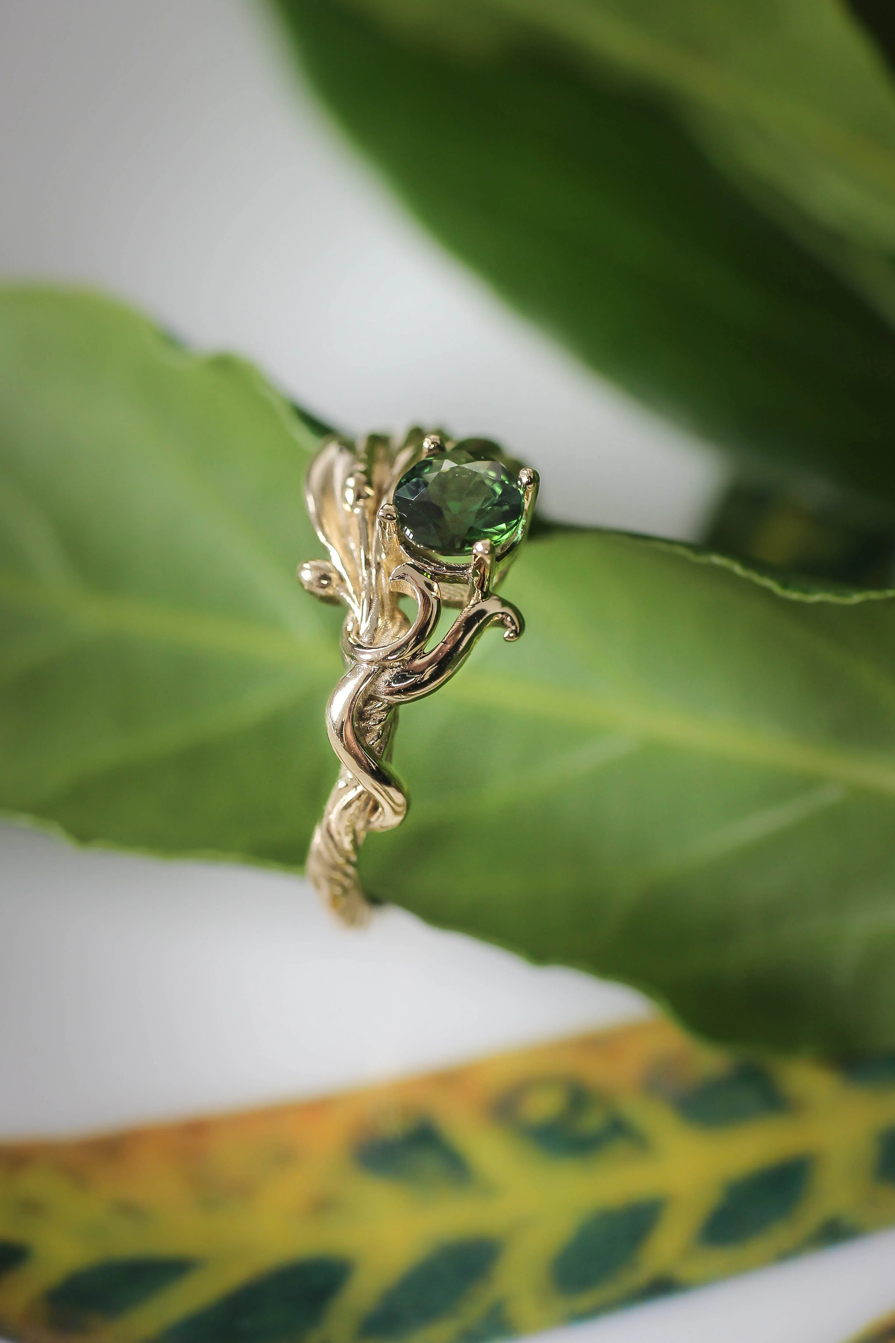 Olive branch ring with ribbon and green tourmaline / Olivia - Image 6