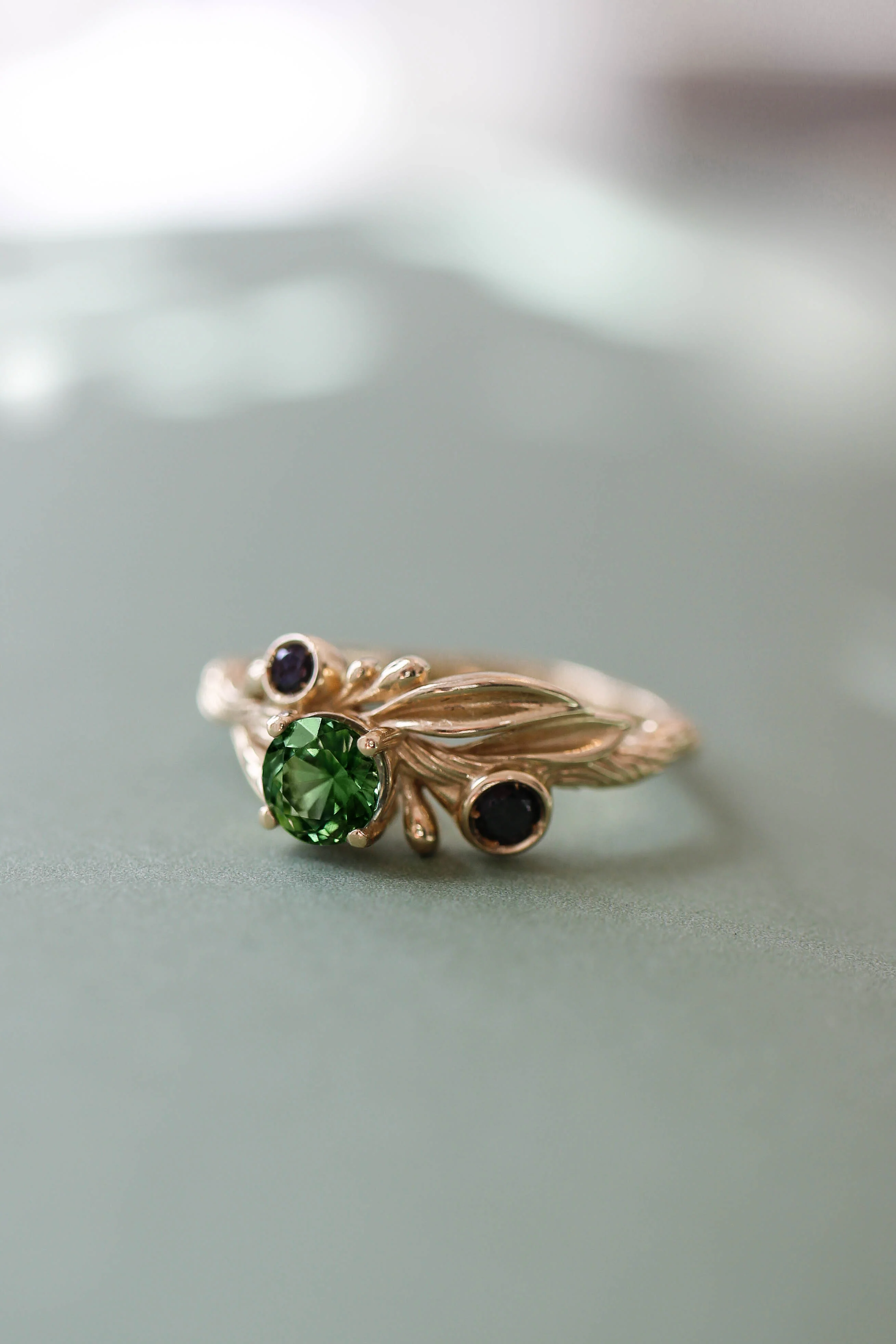 Olive branch ring with green tourmaline and black diamonds / Olivia - Image 3