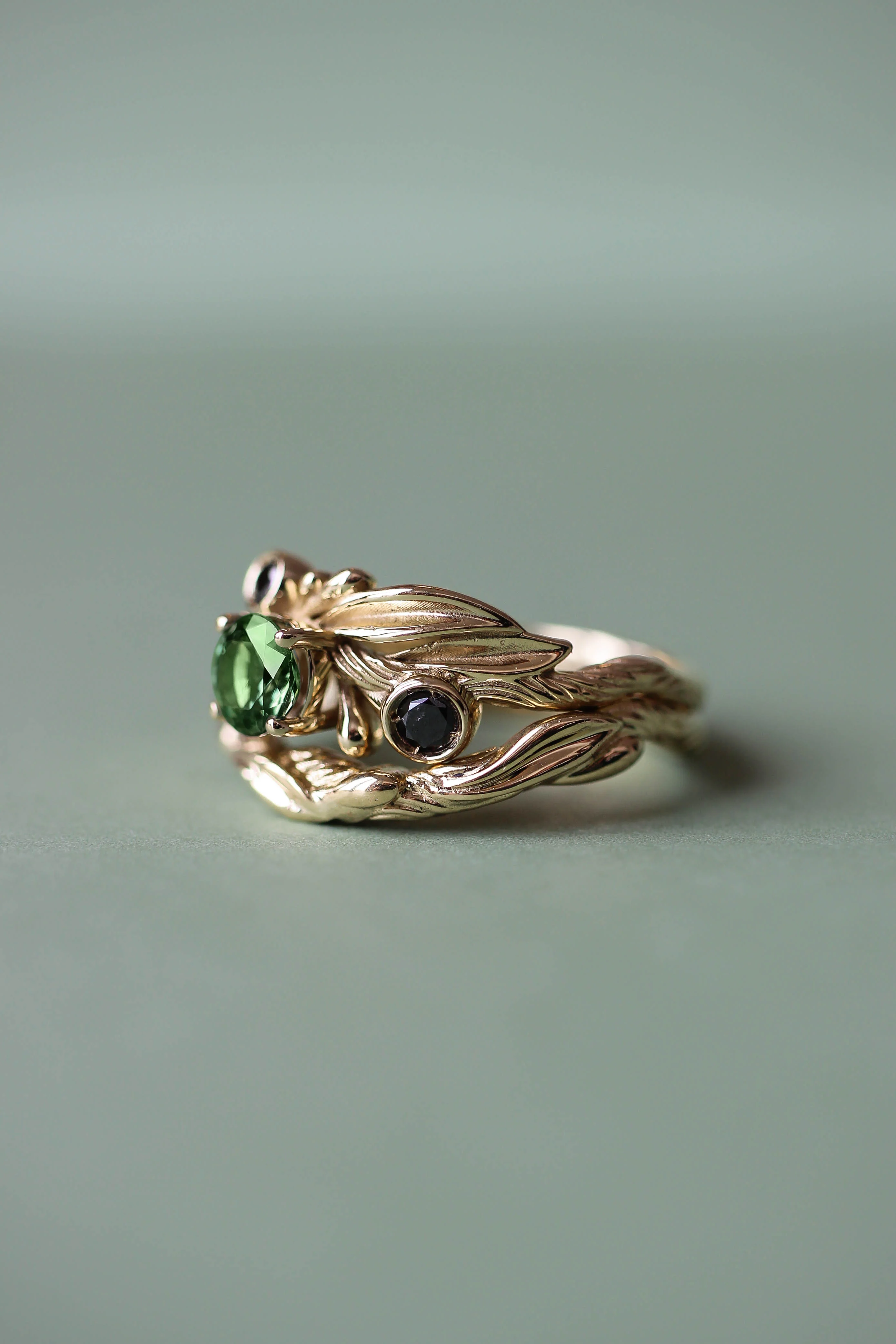 Olive branch ring with green tourmaline and black diamonds / Olivia - Image 6
