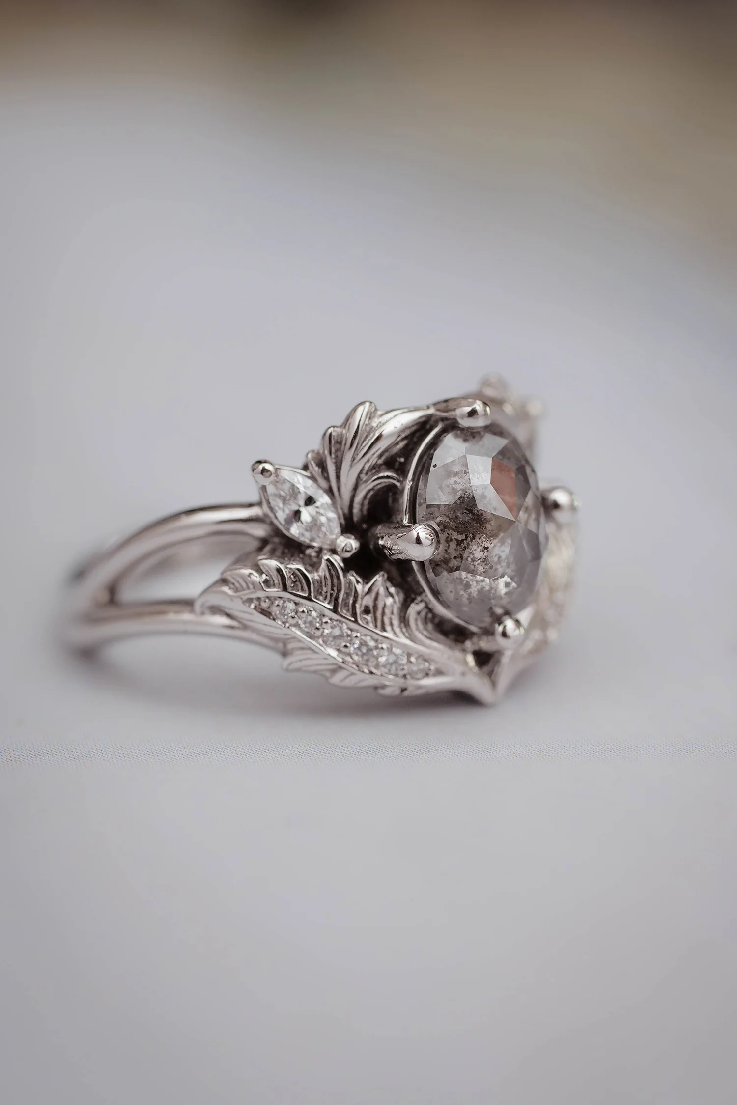Salt & pepper oval diamond engagement ring / Adonis - Image 3