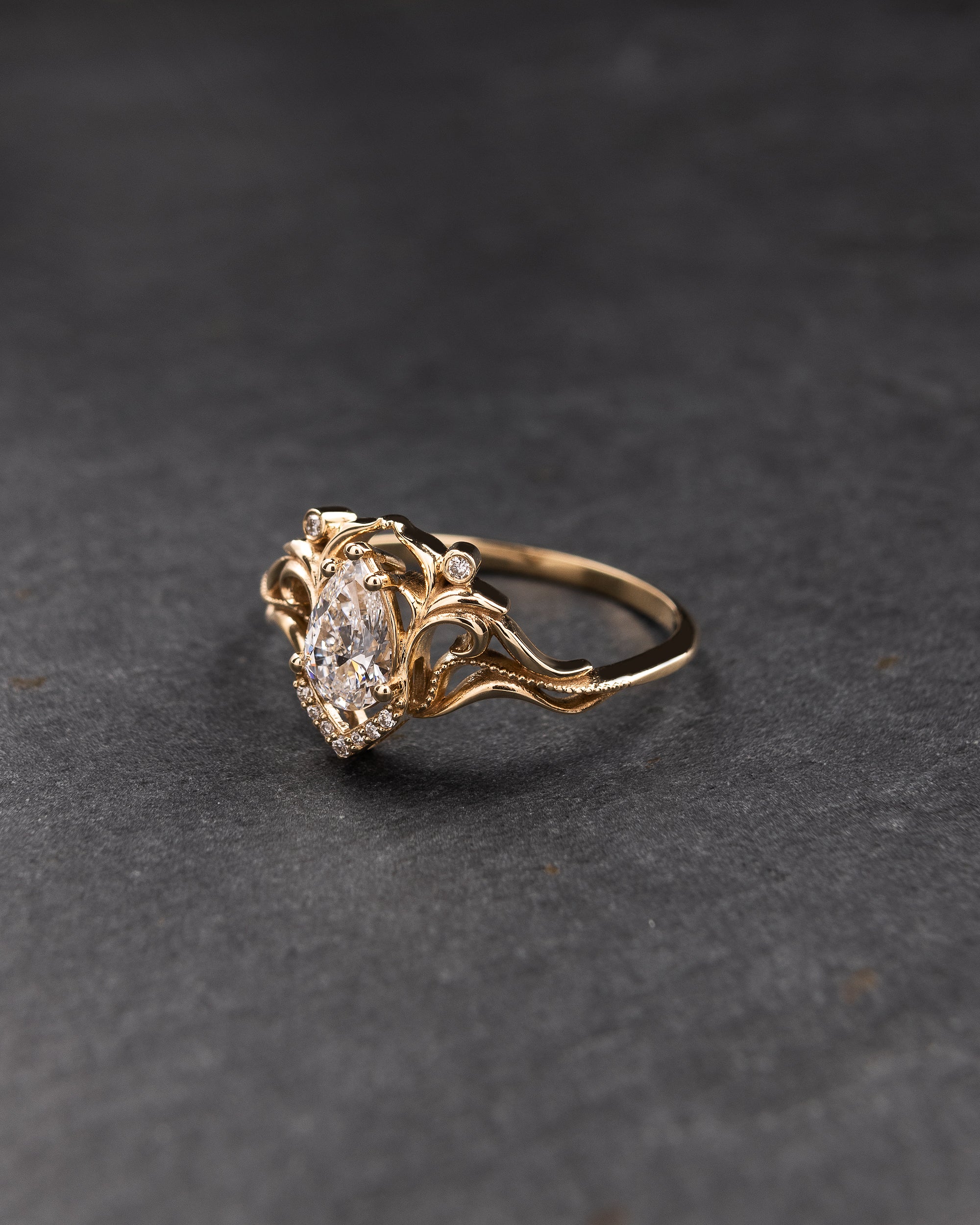 Pear cut lab grown diamond engagement ring / Lida small - Image 3