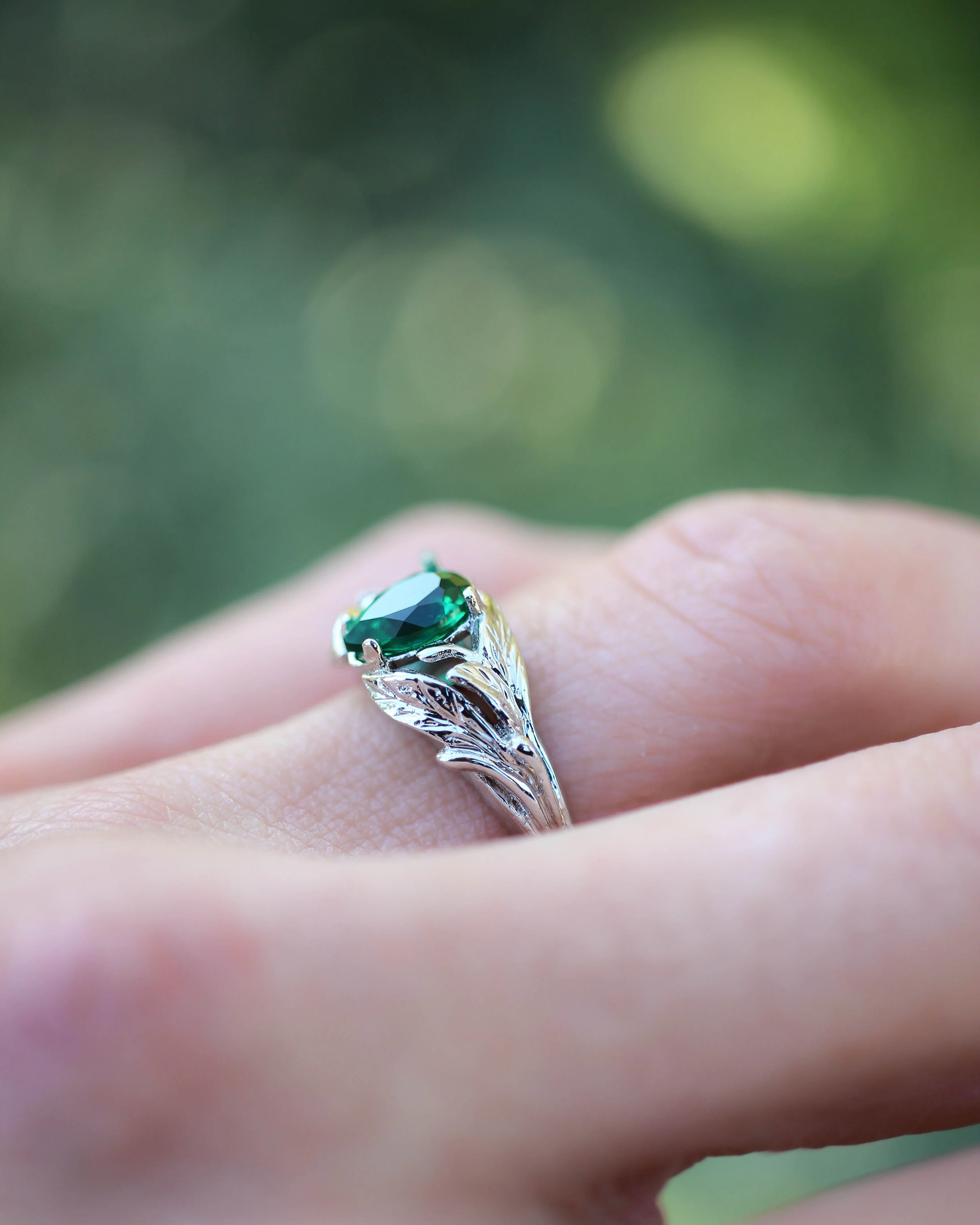 Pear cut emerald ring, leaves engagement ring / Wisteria - Image 5