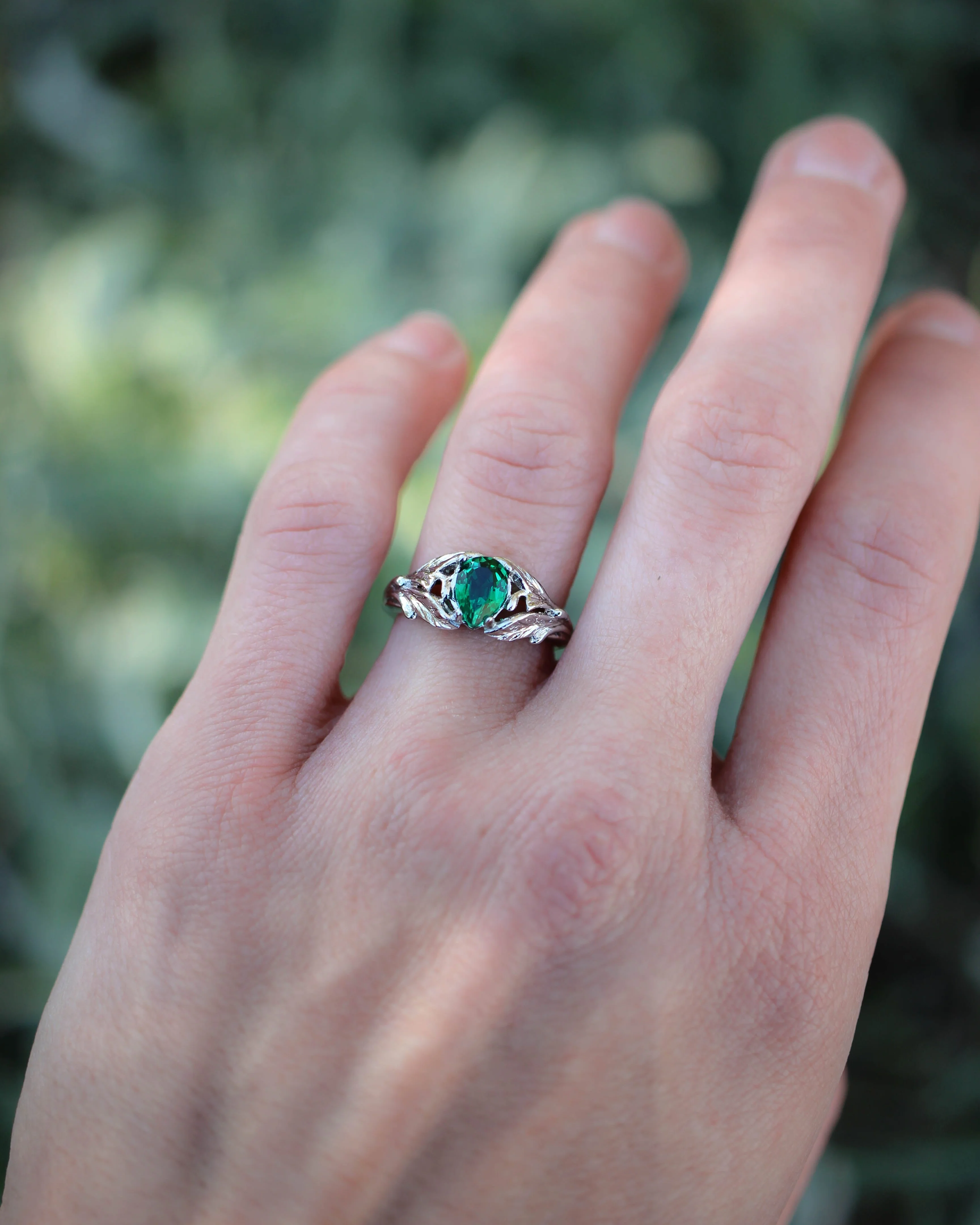 Pear cut emerald ring, leaves engagement ring / Wisteria - Image 6