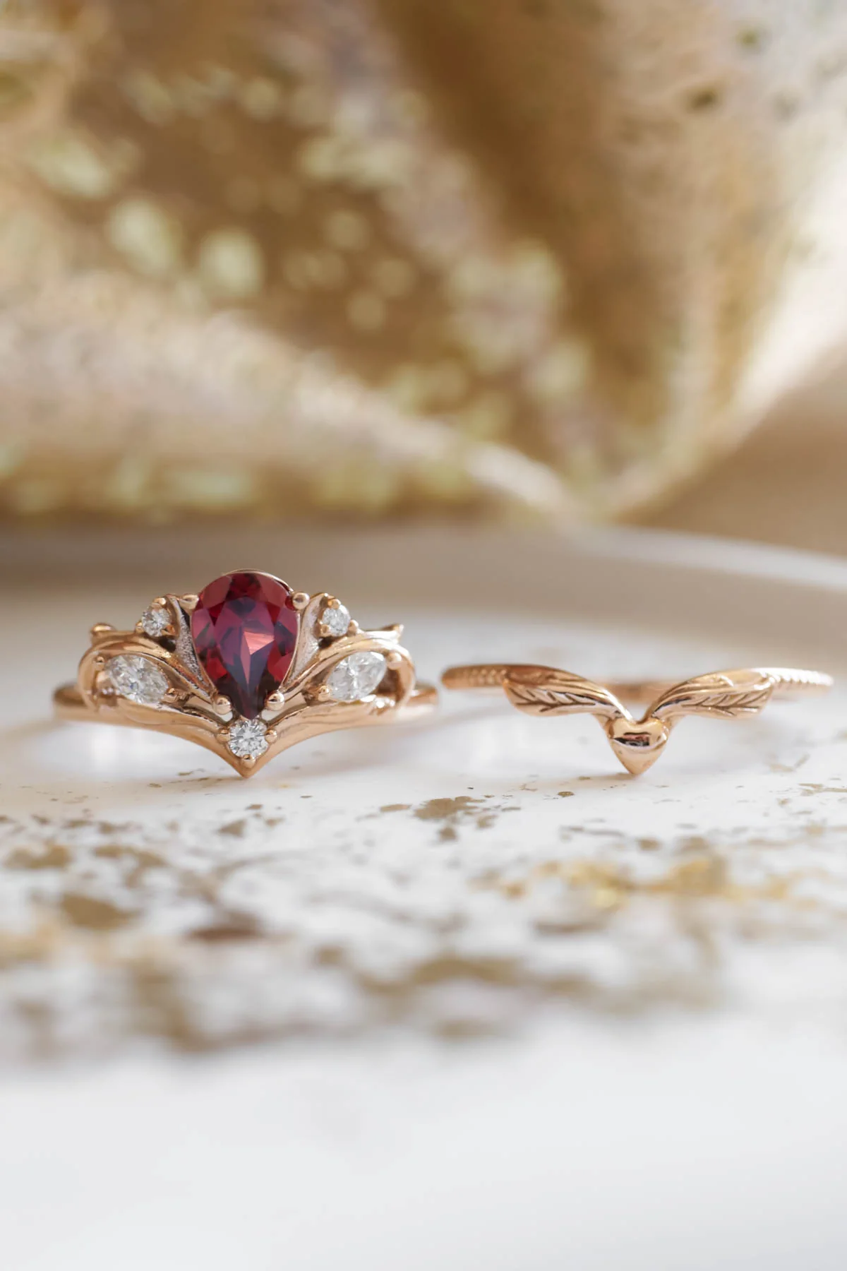 Pear shaped garnet engagement ring, alternative bridal ring set / Swanlake - Image 4