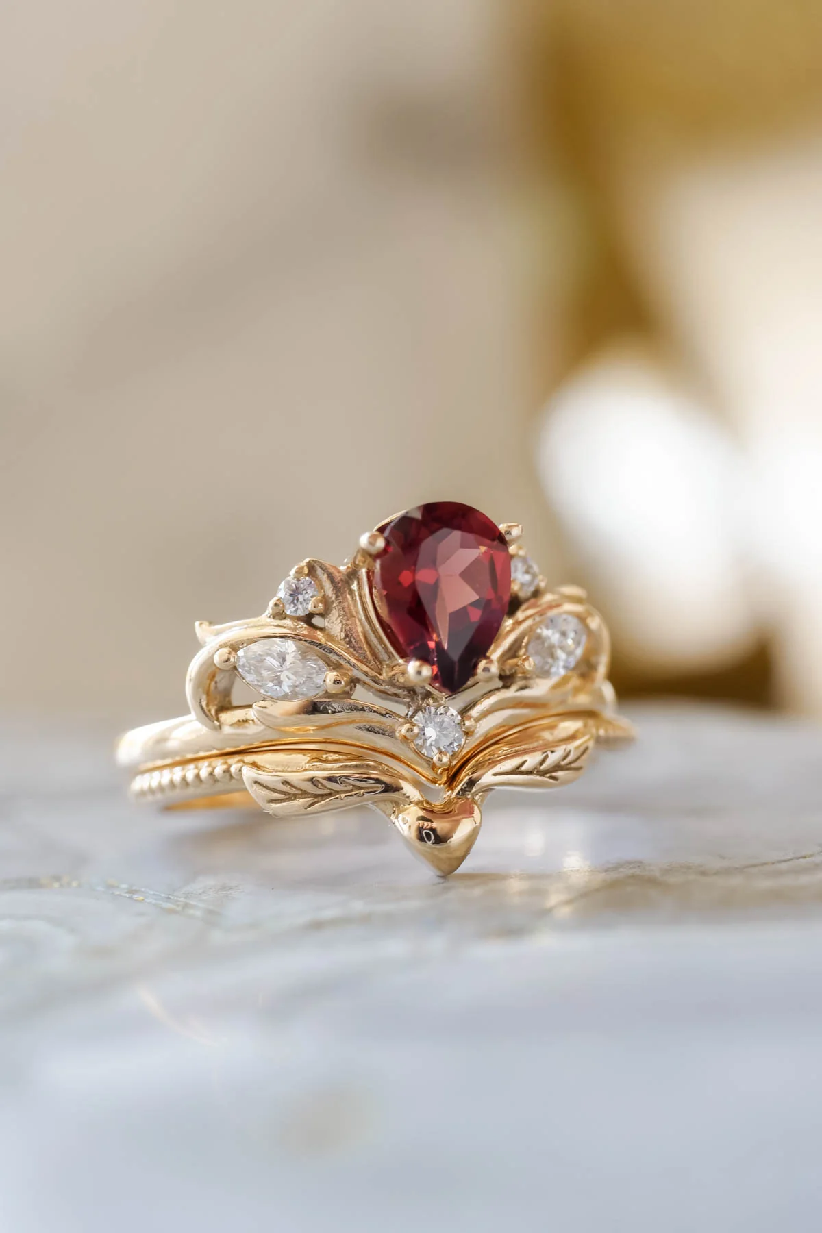 Pear shaped garnet engagement ring, alternative bridal ring set / Swanlake - Image 5