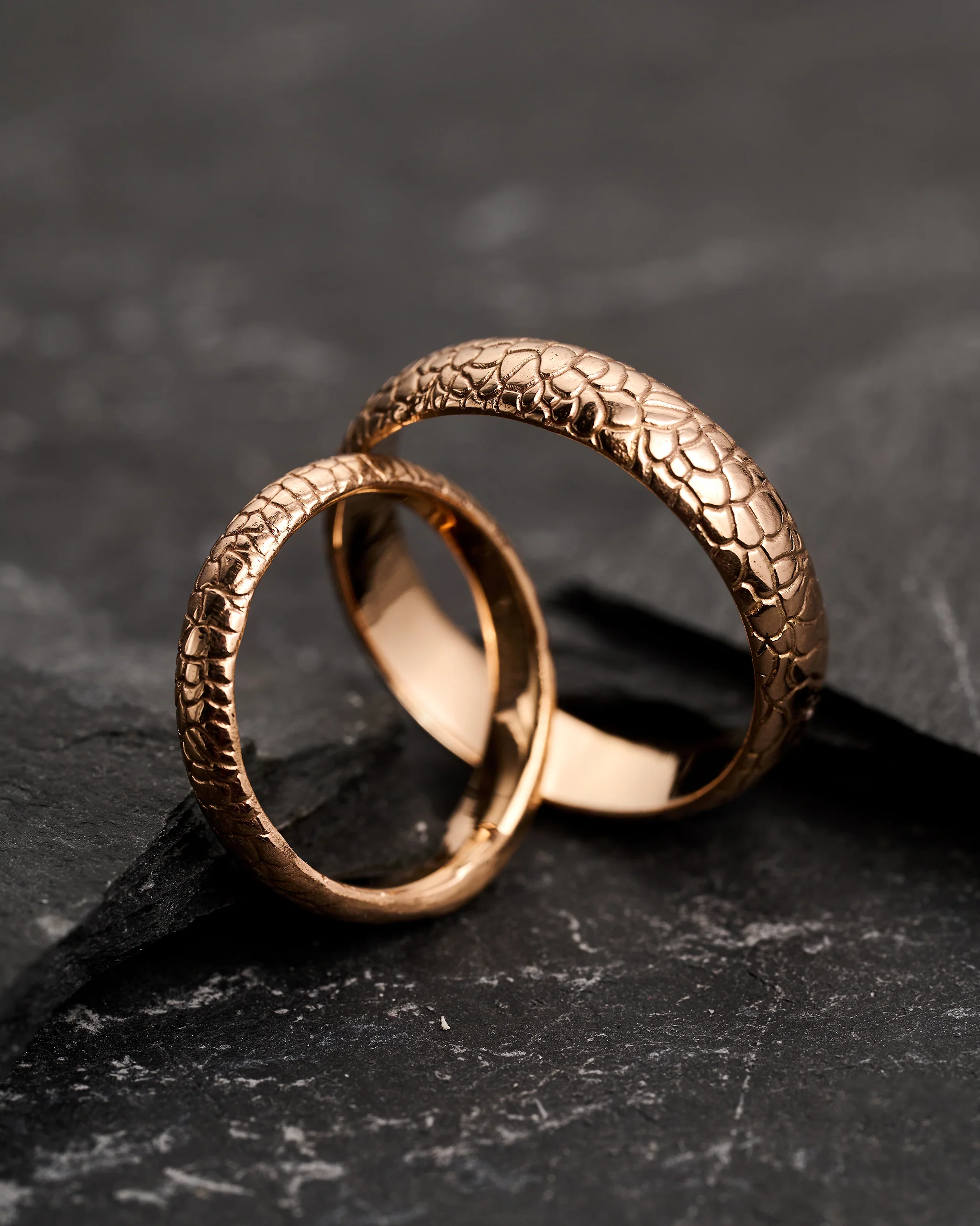 READY TO SHIP Reptile wedding band in 14K rose gold, RING SIZE 9 US - Image 4