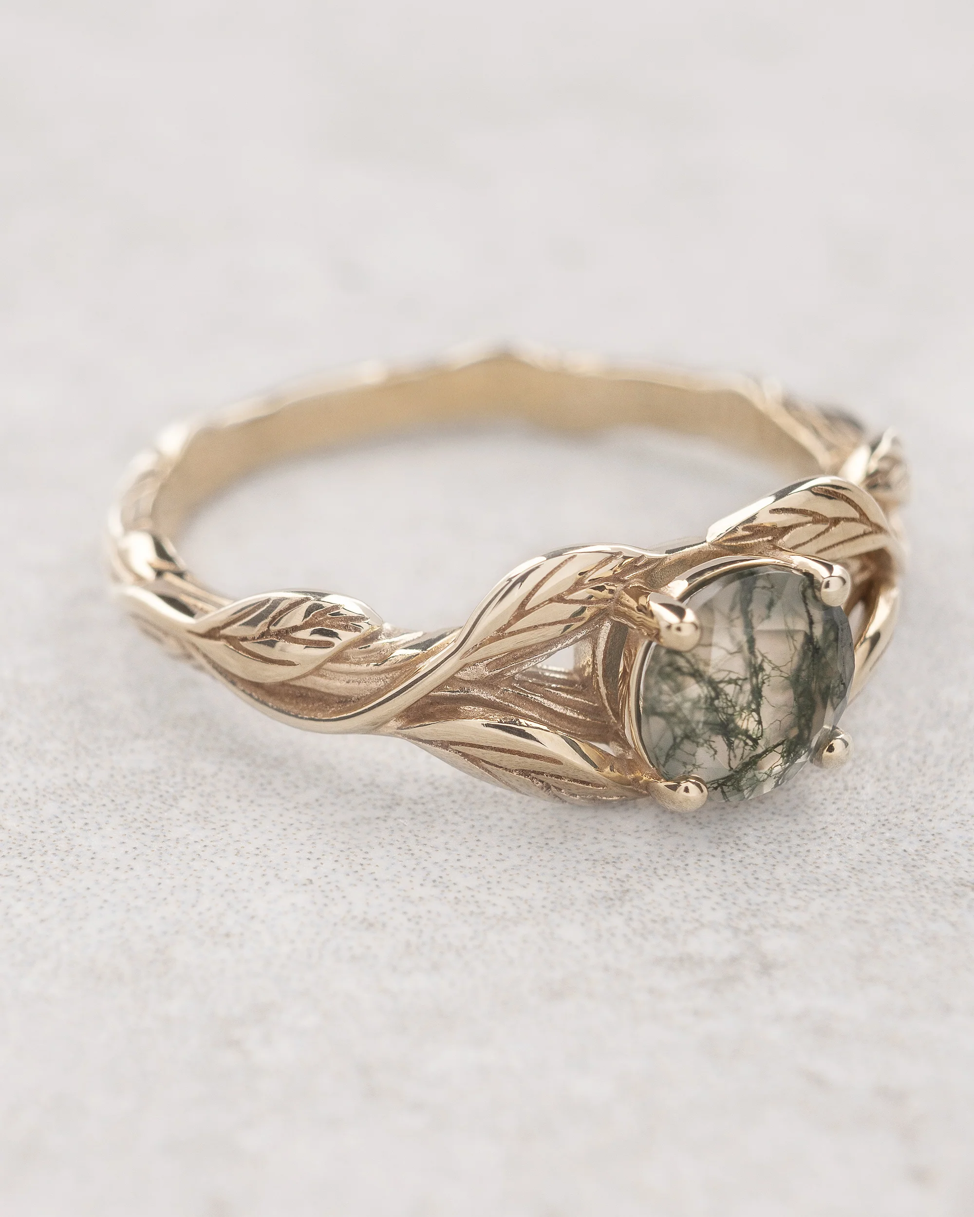 Round moss agate leaf engagement ring / Clematis - Image 3