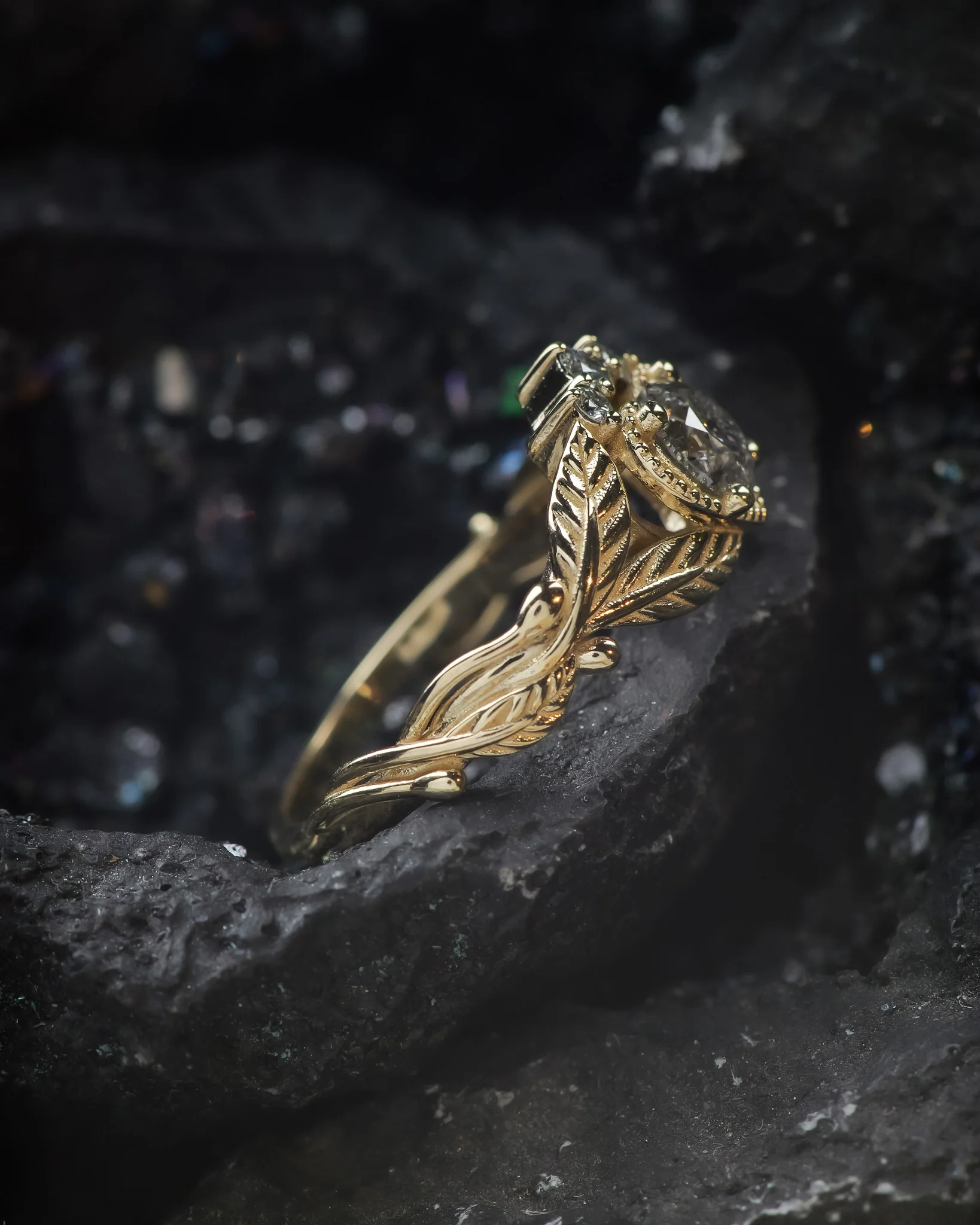 Salt and pepper diamond engagement ring, alternative Claddagh ring - Image 4