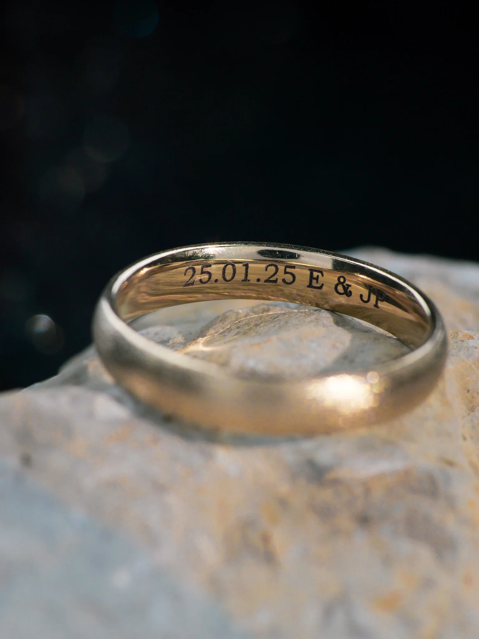 Satin finish gold ring, simple wedding band, 4mm width - Image 5