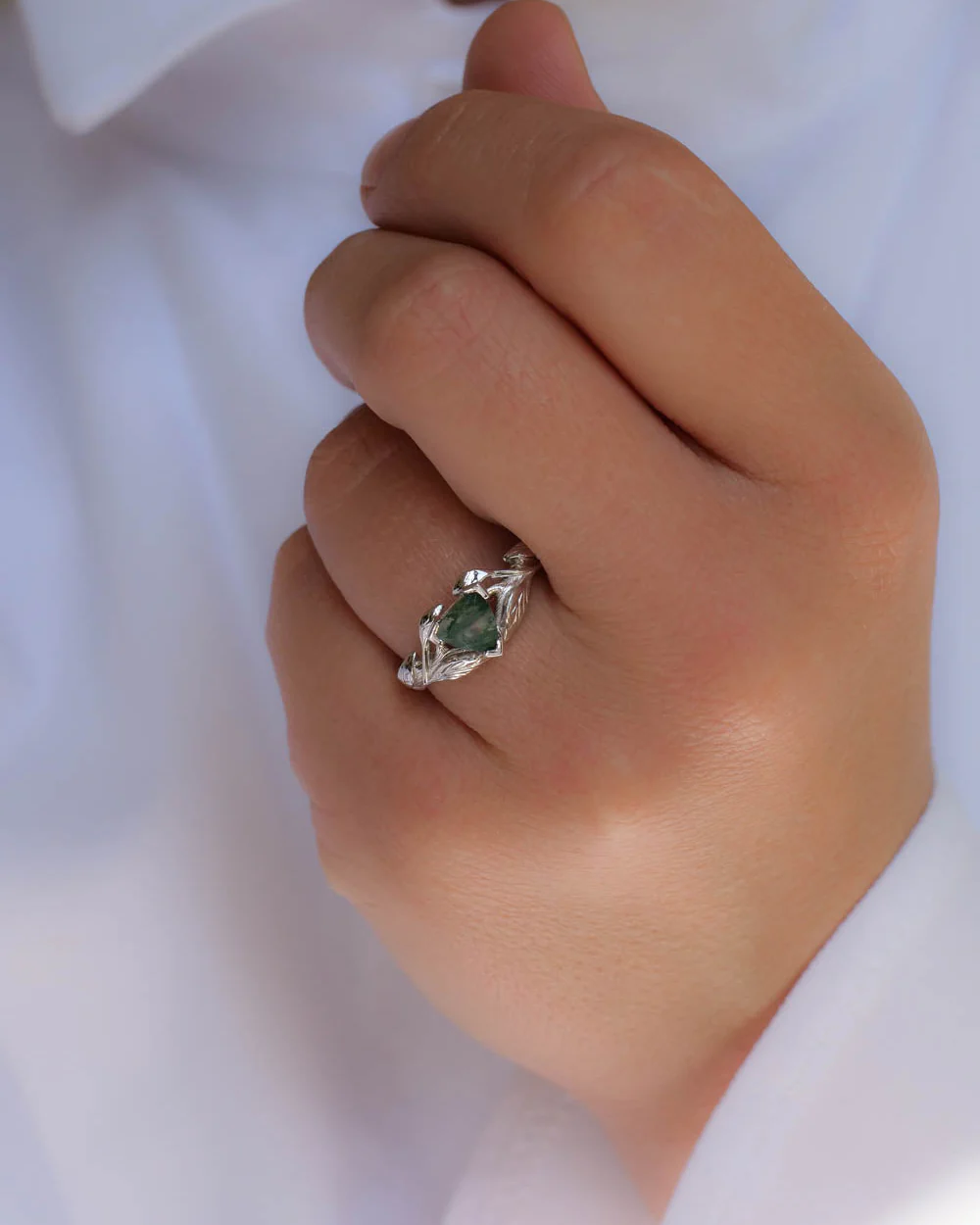 Trillion cut moss agate ring / Clematis - Image 5